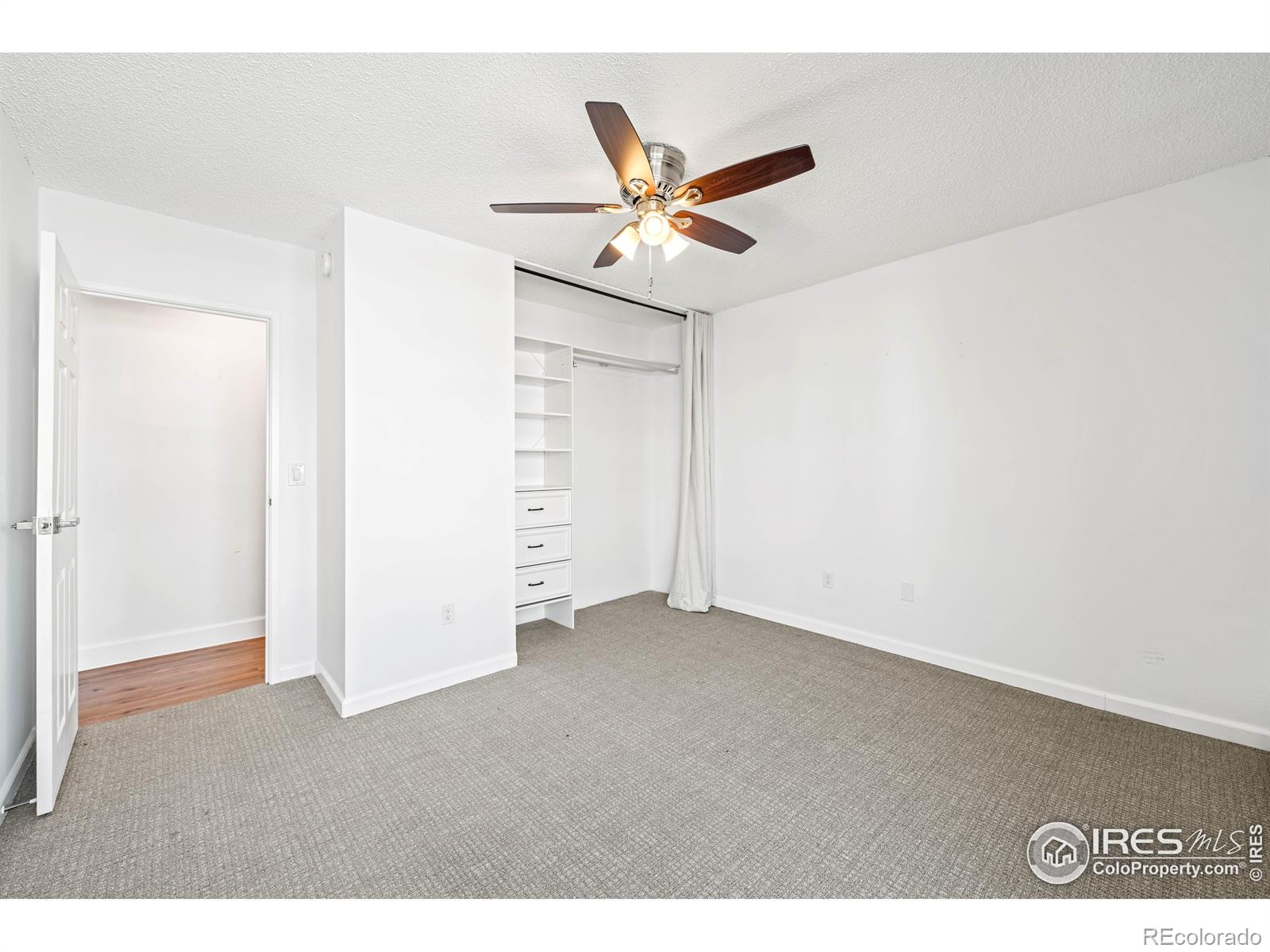 MLS Image #18 for 4110  hale parkway,denver, Colorado