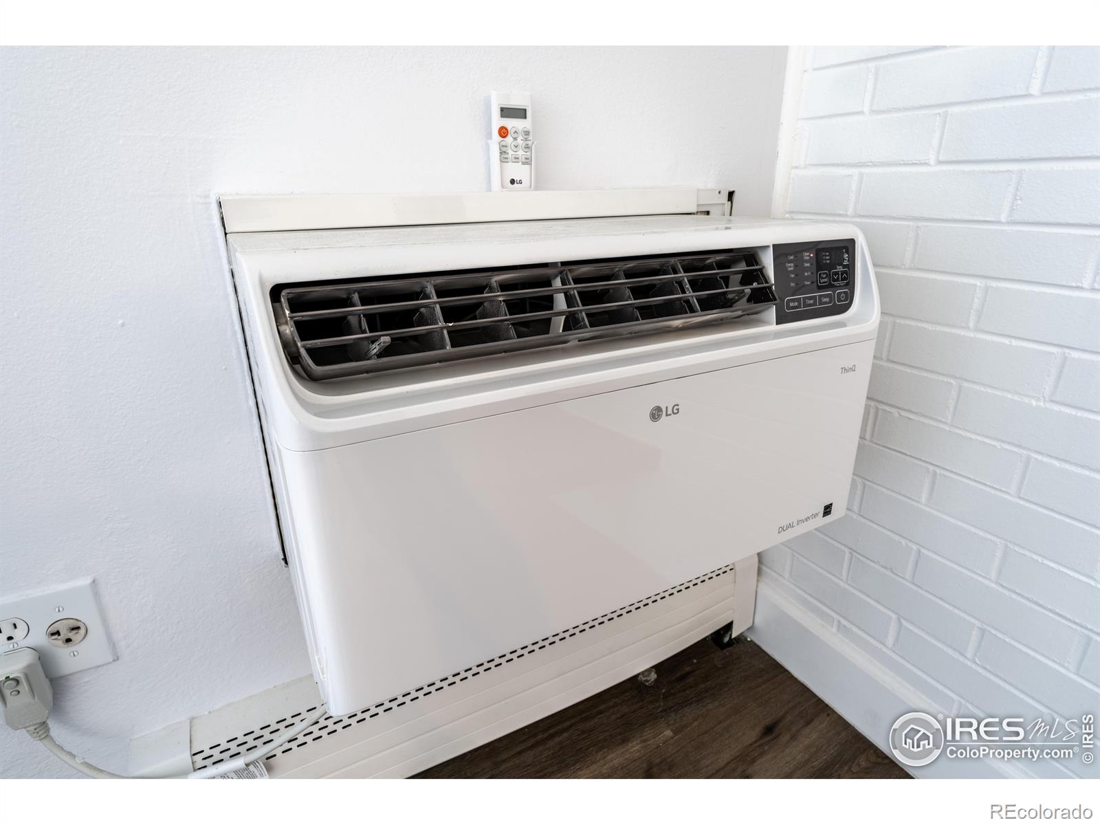 MLS Image #24 for 4110  hale parkway,denver, Colorado