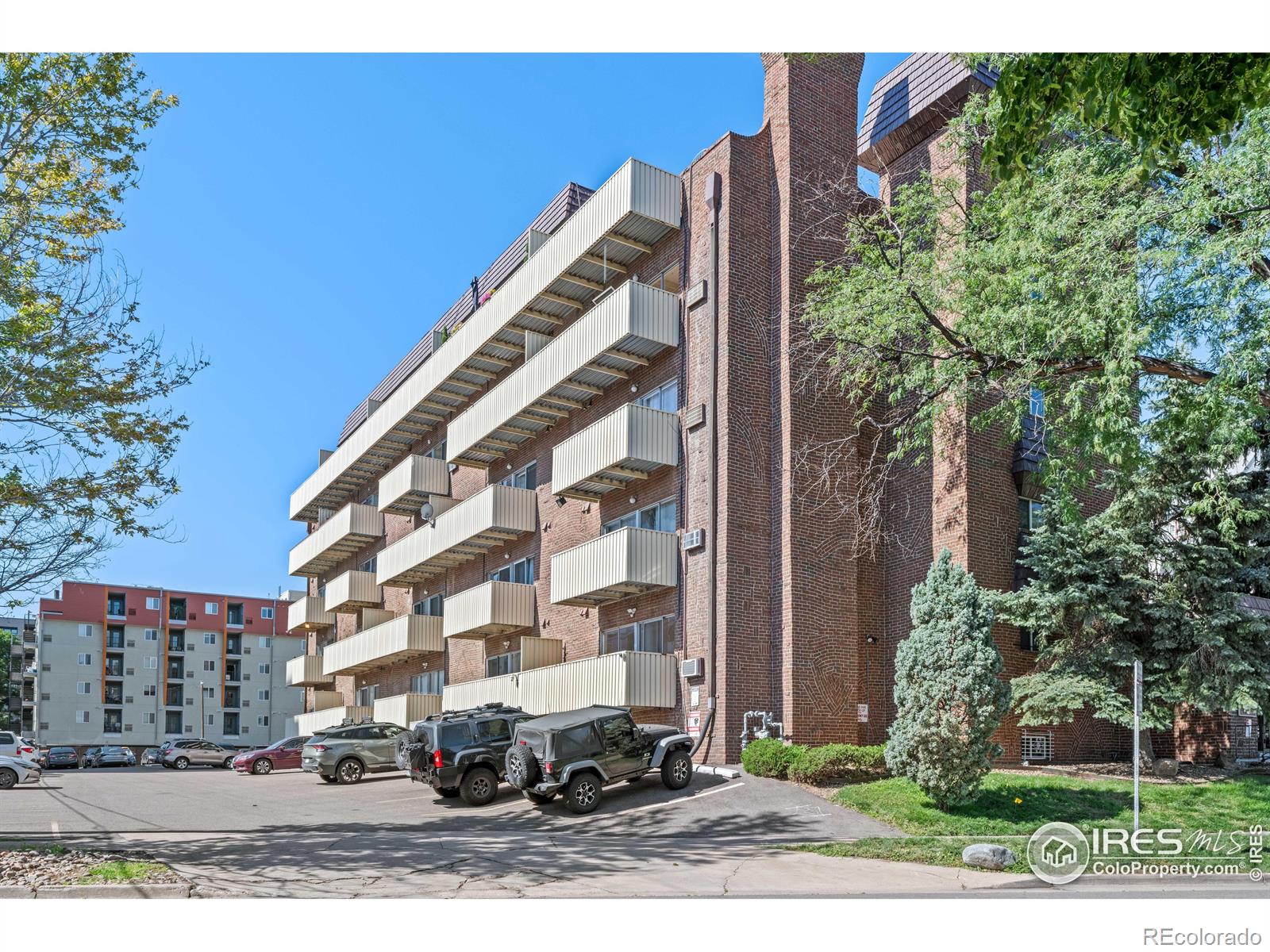 MLS Image #26 for 4110  hale parkway,denver, Colorado
