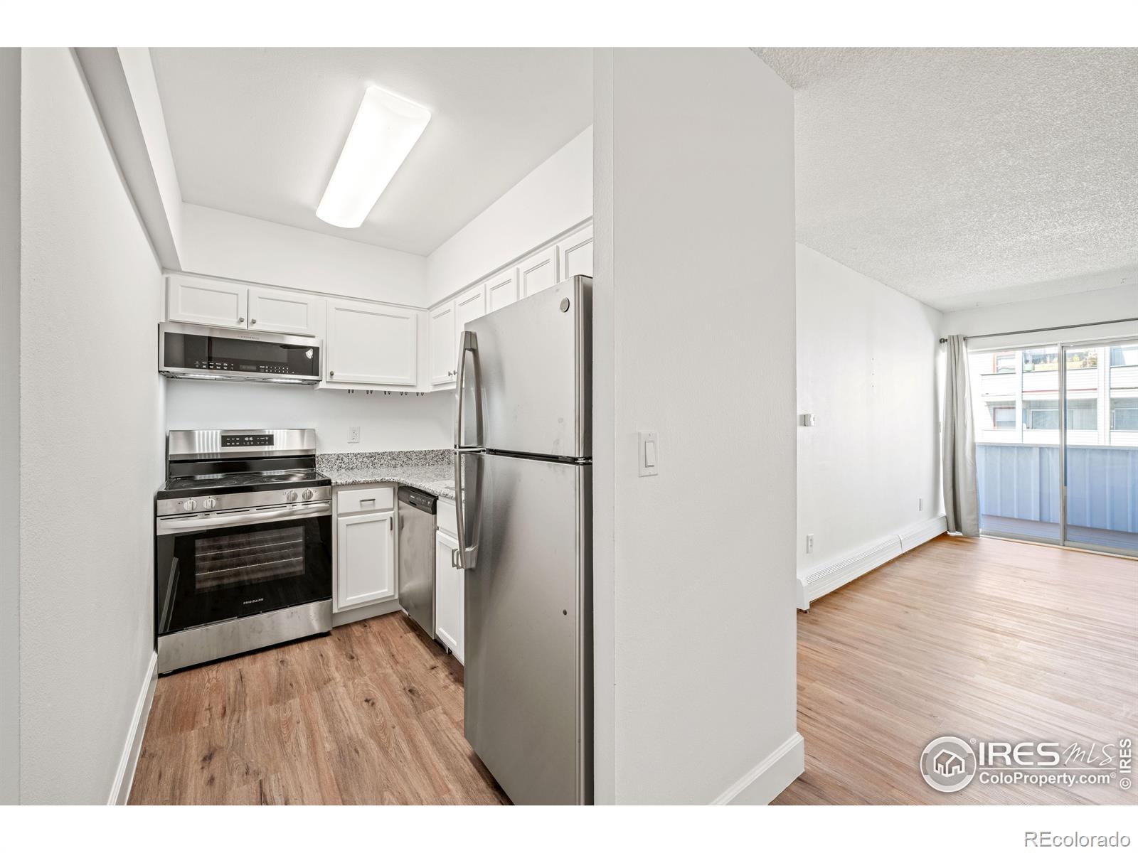 MLS Image #5 for 4110  hale parkway,denver, Colorado