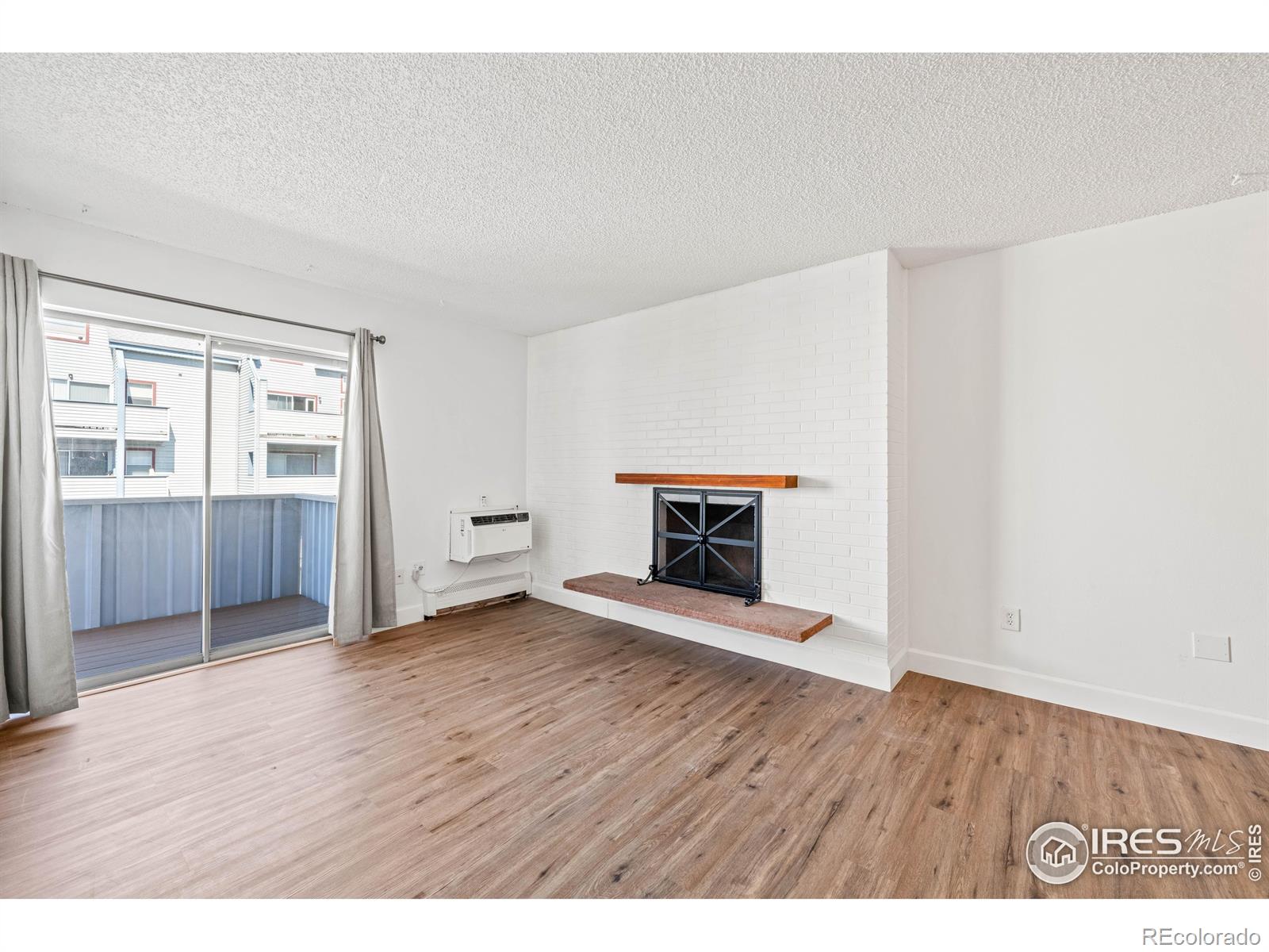 MLS Image #9 for 4110  hale parkway,denver, Colorado
