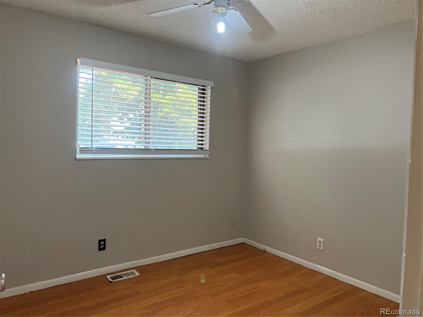 MLS Image #23 for 5526  carson street,denver, Colorado