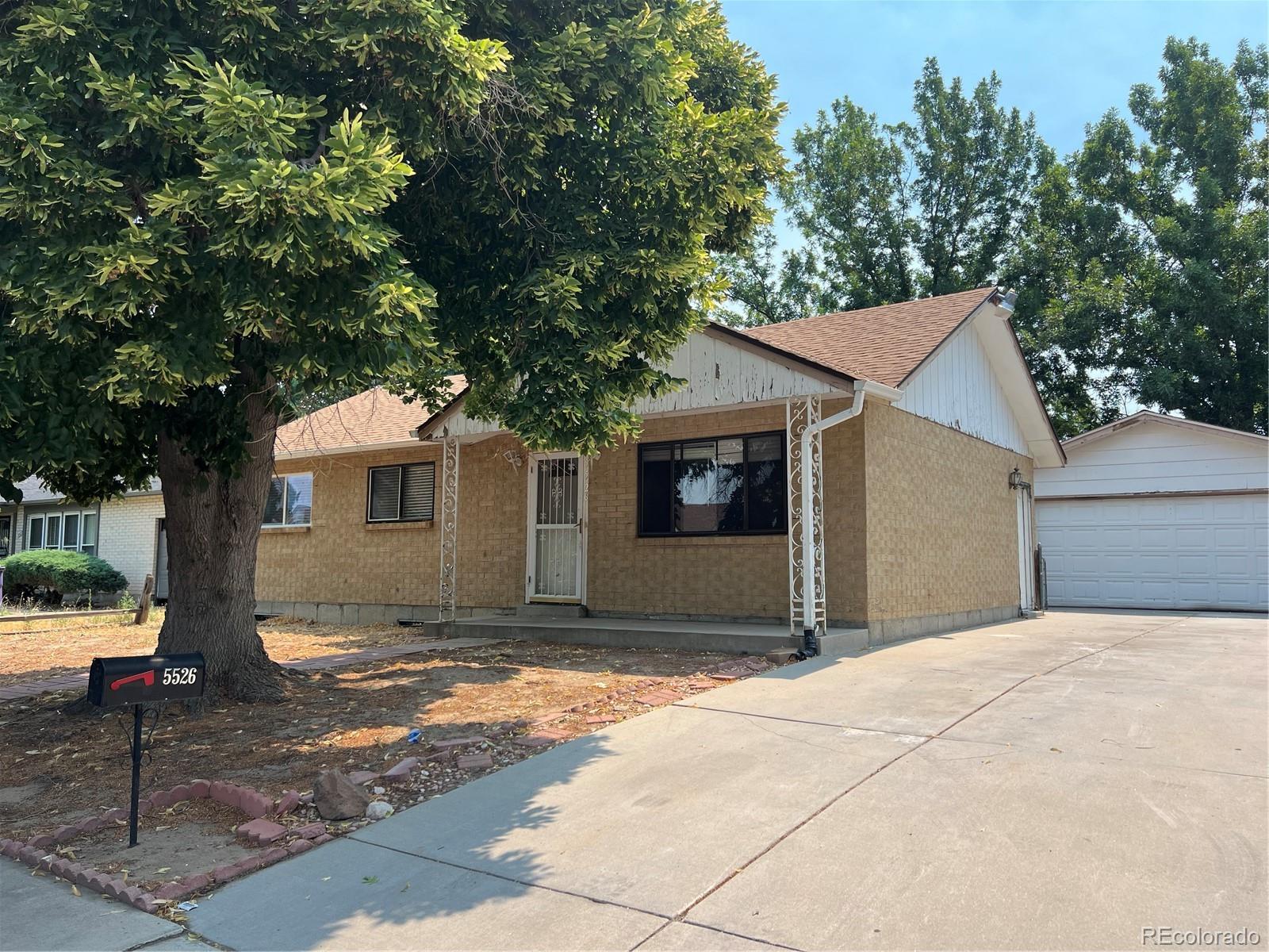 MLS Image #4 for 5526  carson street,denver, Colorado