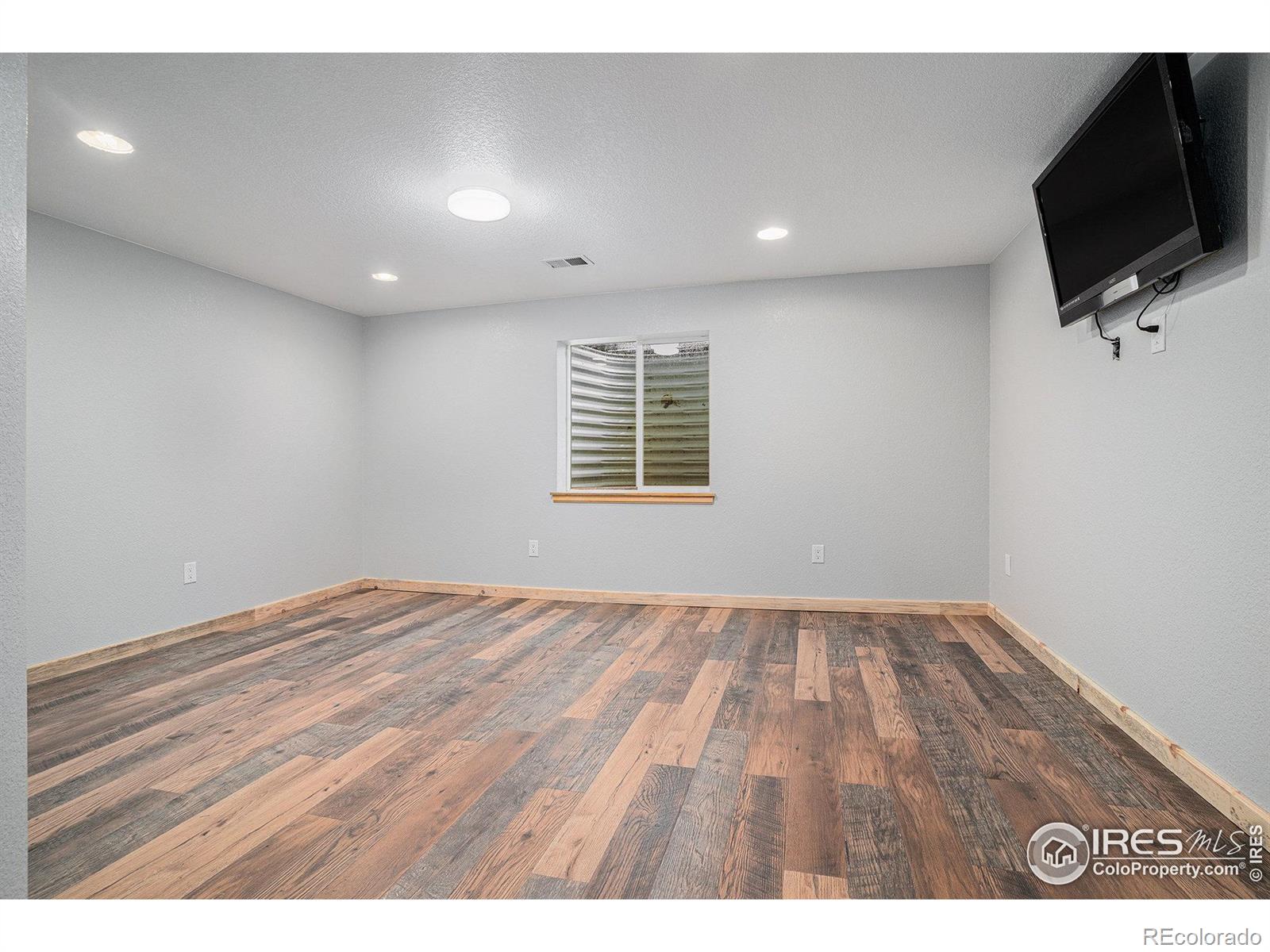 MLS Image #19 for 1050  fairfield avenue,windsor, Colorado
