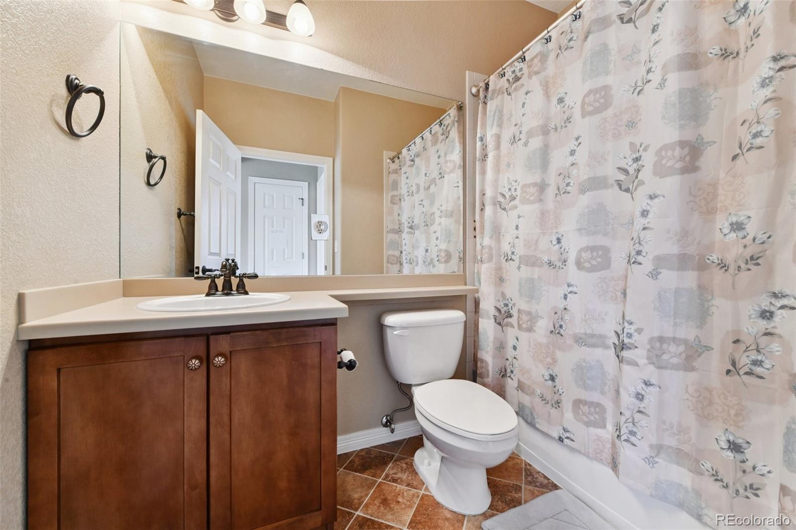 MLS Image #14 for 22296 e euclid place,aurora, Colorado