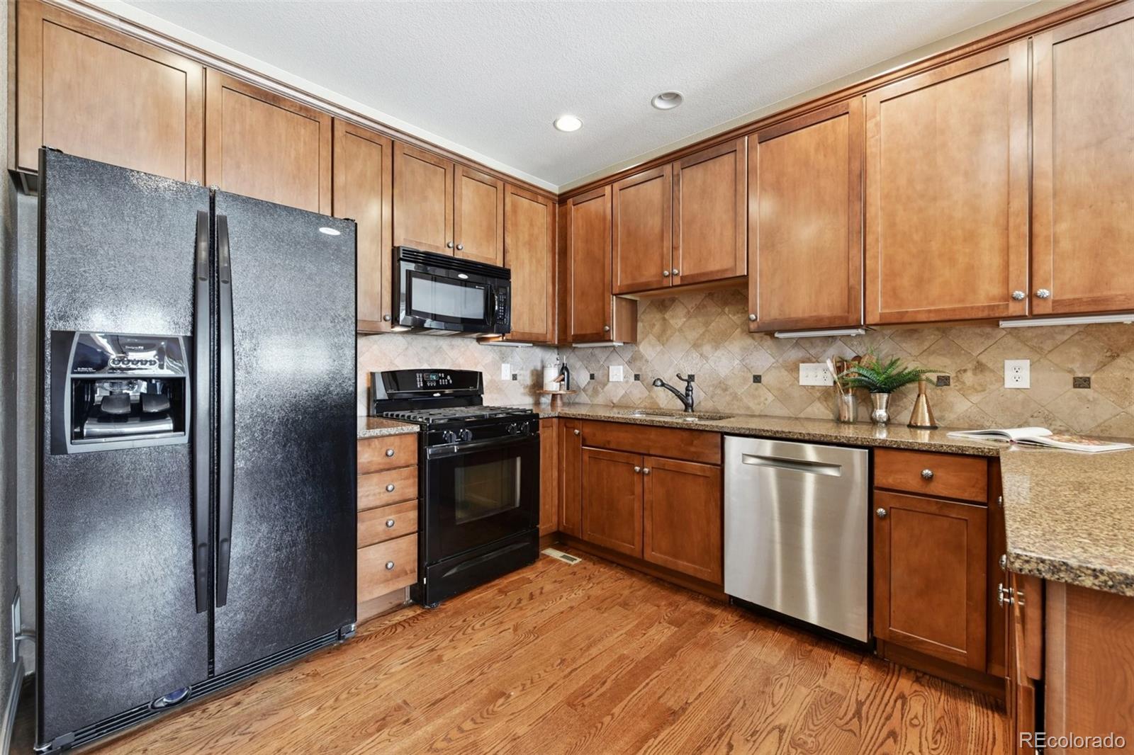 MLS Image #5 for 22296 e euclid place,aurora, Colorado