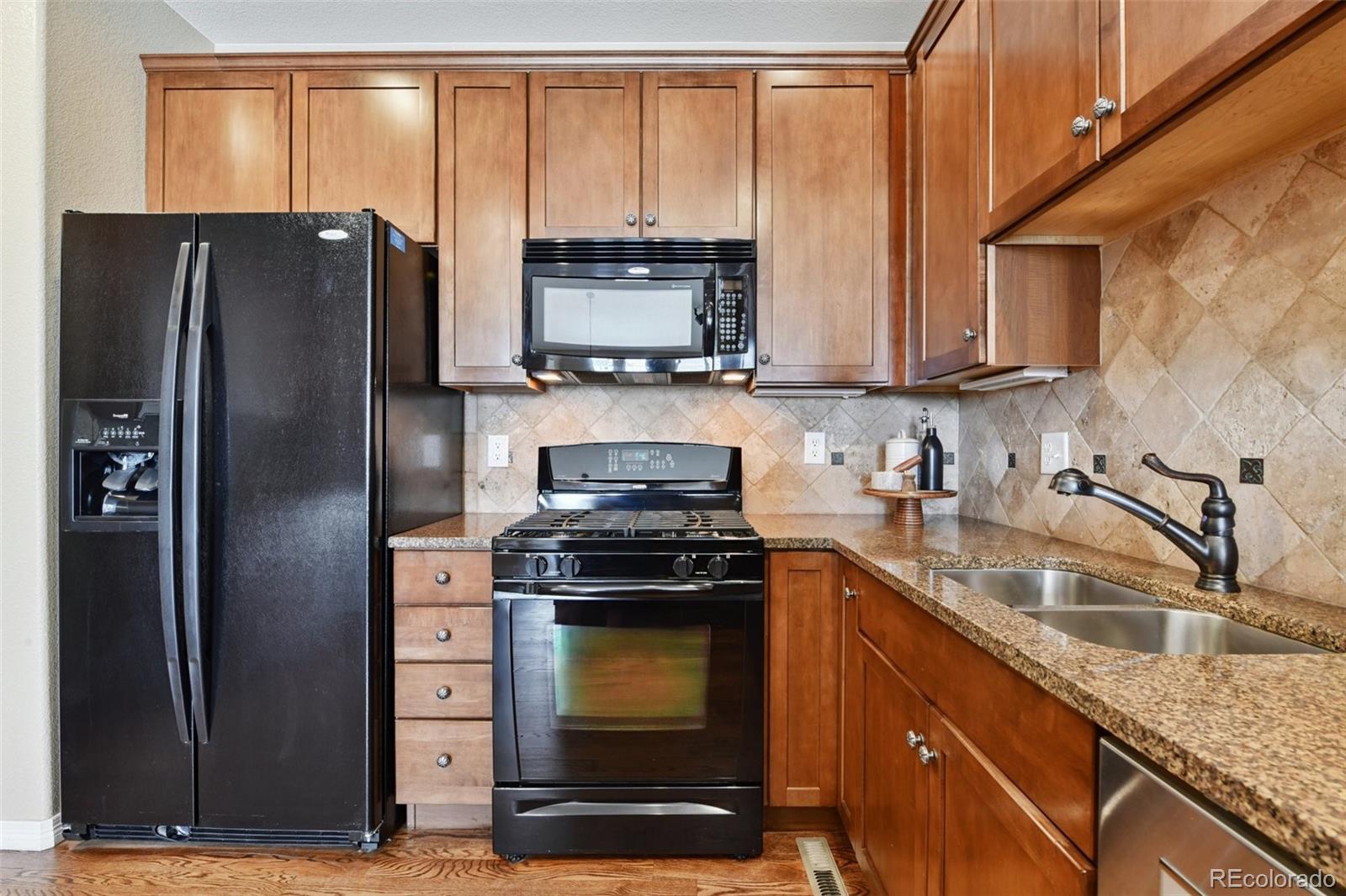 MLS Image #7 for 22296 e euclid place,aurora, Colorado