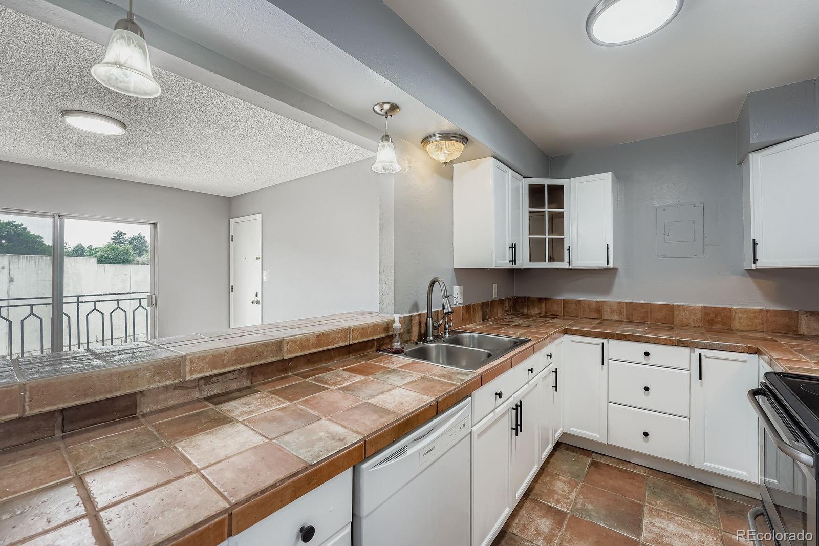 MLS Image #9 for 3855 s monaco st pkwy,denver, Colorado