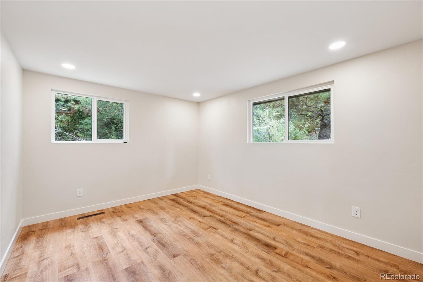 MLS Image #17 for 4307  meadowview court,colorado springs, Colorado