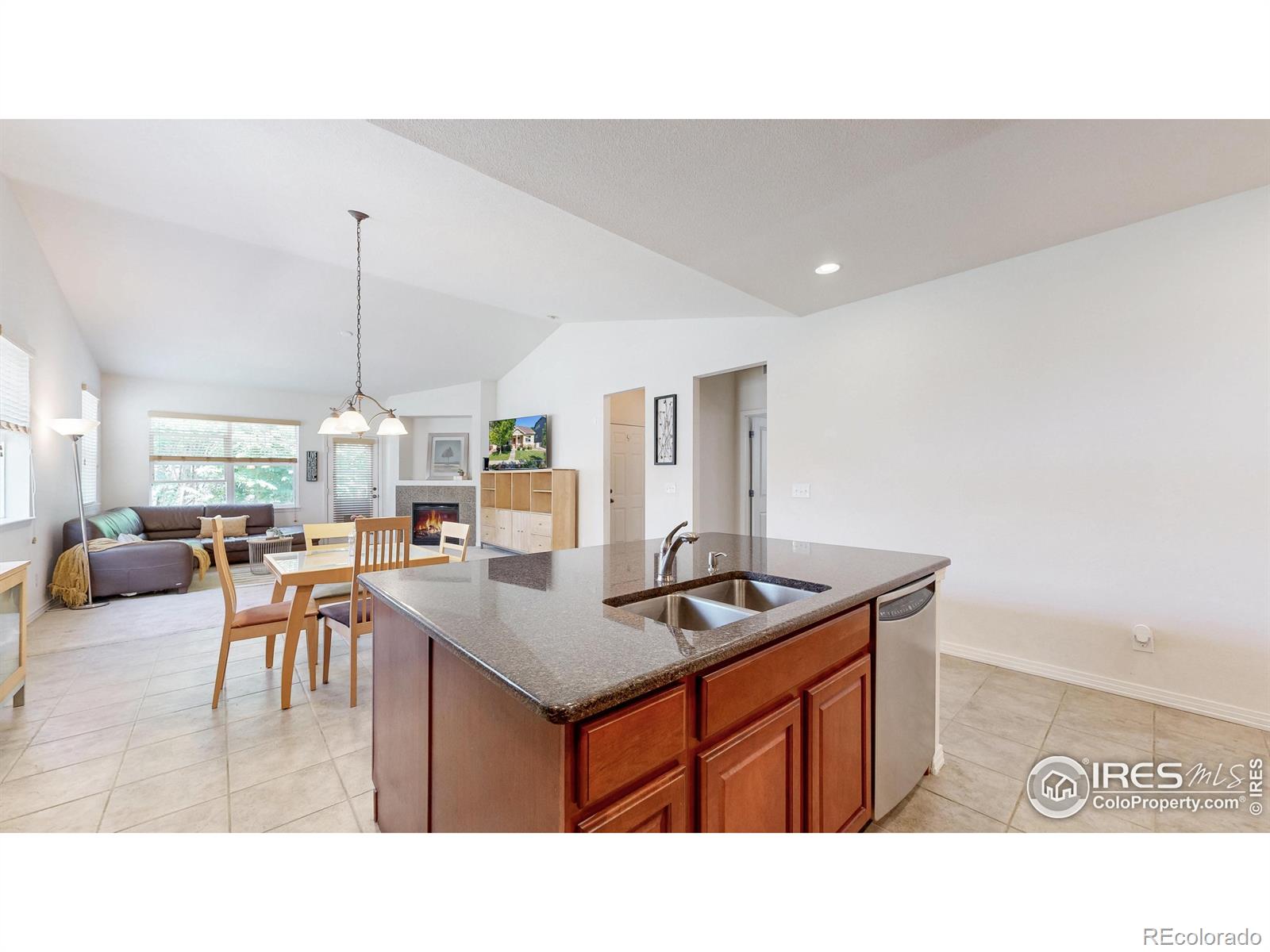 MLS Image #8 for 14230  lakeview lane,broomfield, Colorado