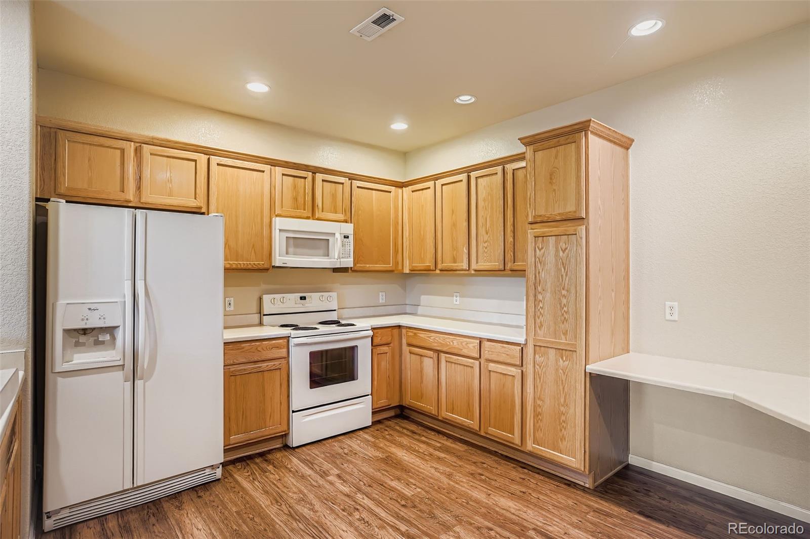 MLS Image #10 for 14400  albrook drive,denver, Colorado