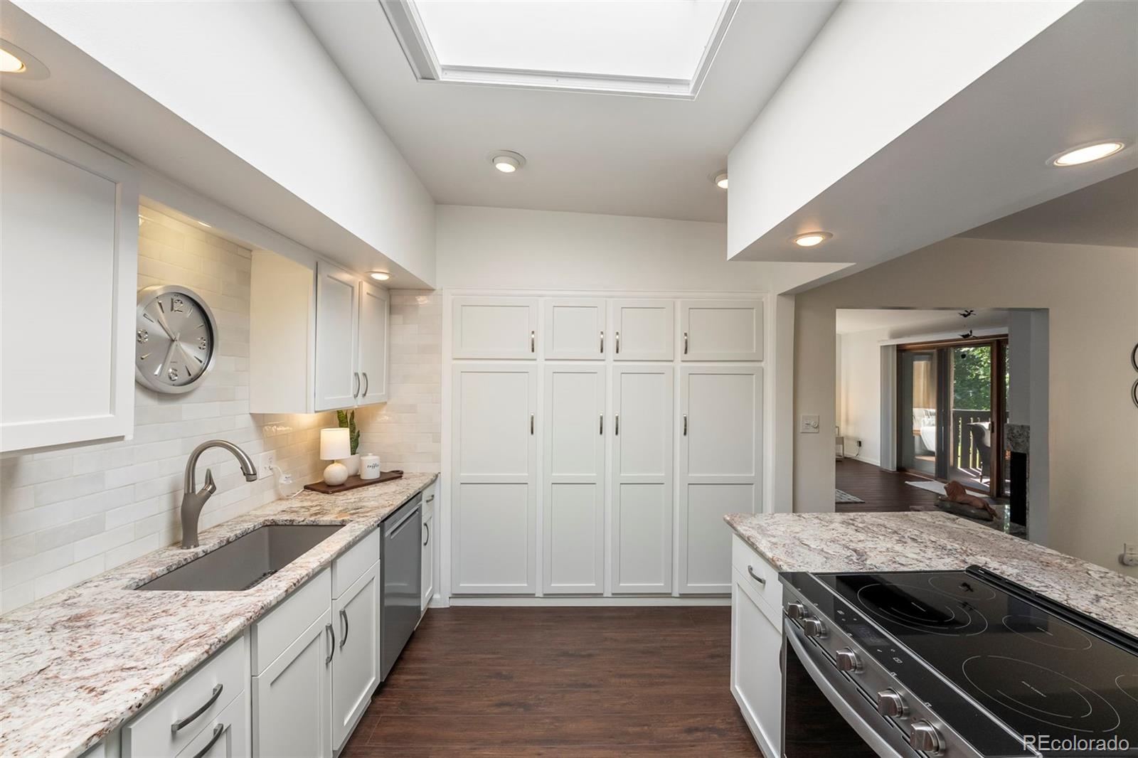 MLS Image #11 for 3103  broadmoor valley road,colorado springs, Colorado