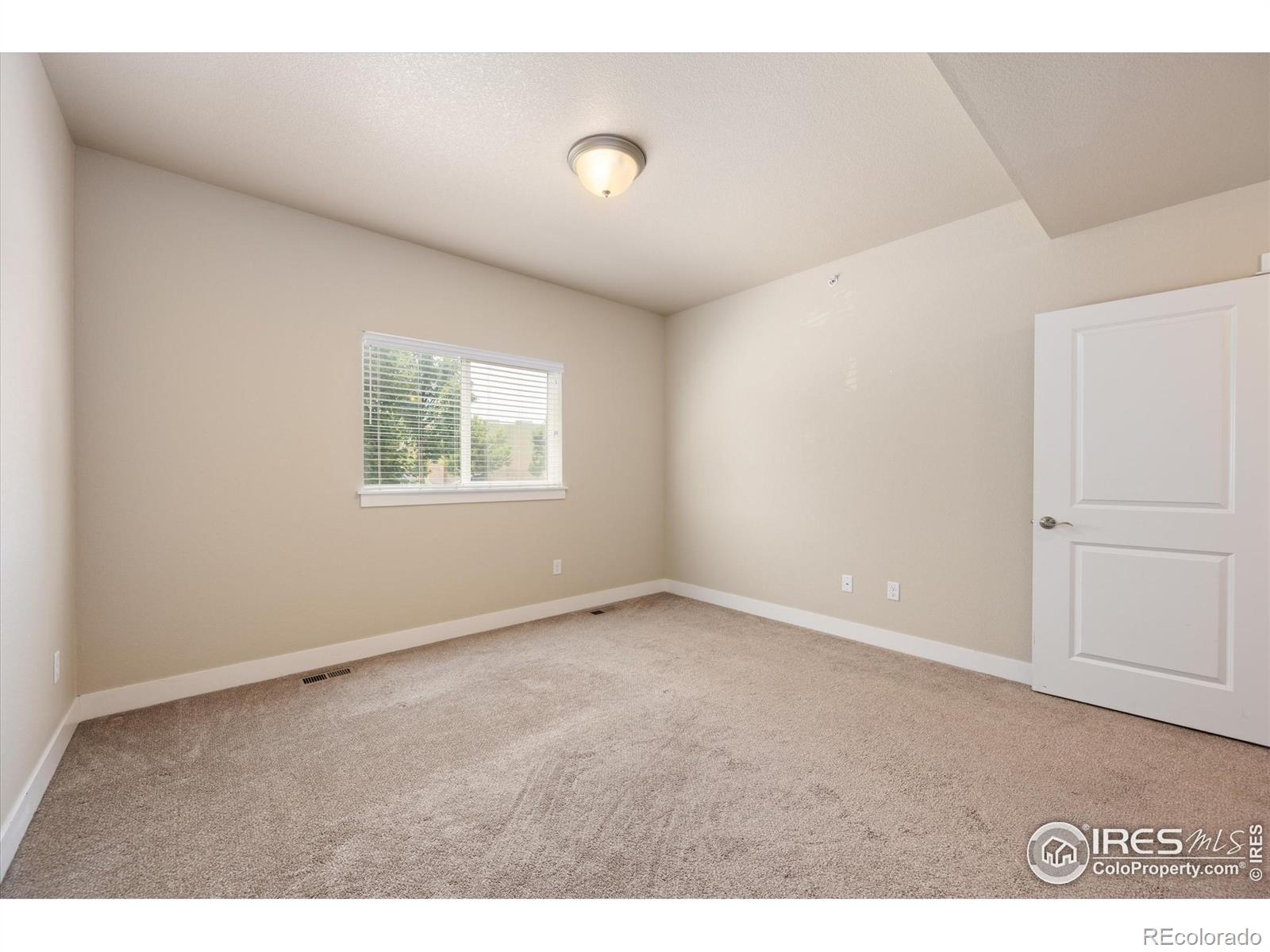 MLS Image #11 for 2608  kansas drive,fort collins, Colorado
