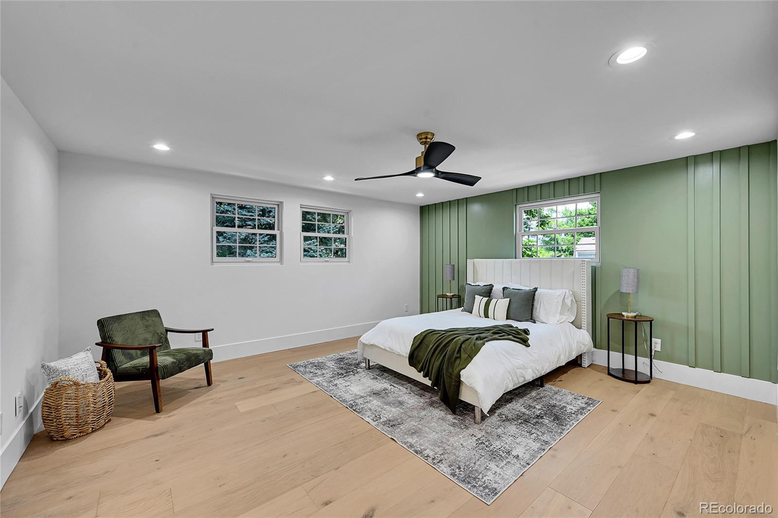 MLS Image #15 for 3821 s magnolia way,denver, Colorado