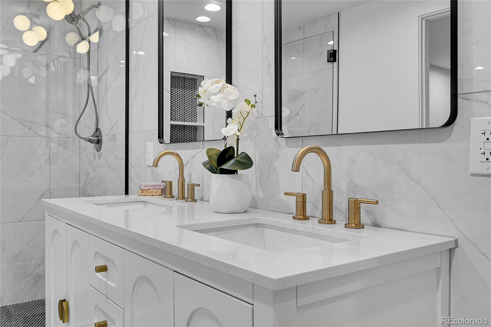 MLS Image #18 for 3821 s magnolia way,denver, Colorado