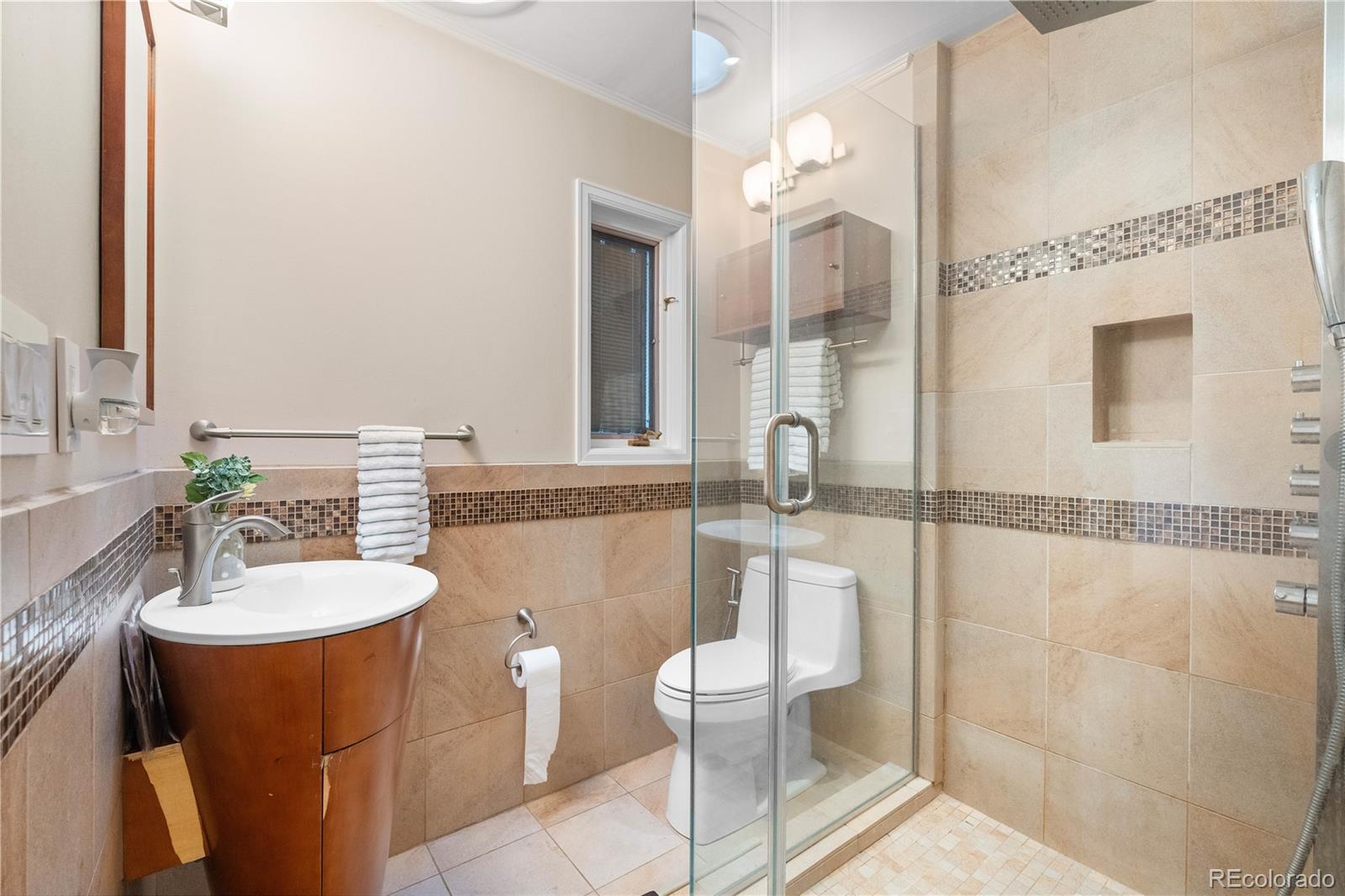 MLS Image #21 for 3223 s columbine street,denver, Colorado