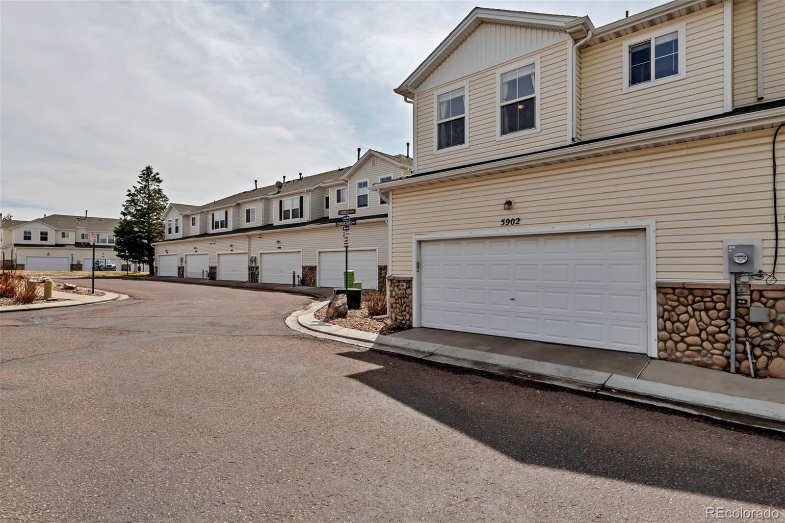 MLS Image #2 for 5902  chorus heights,colorado springs, Colorado