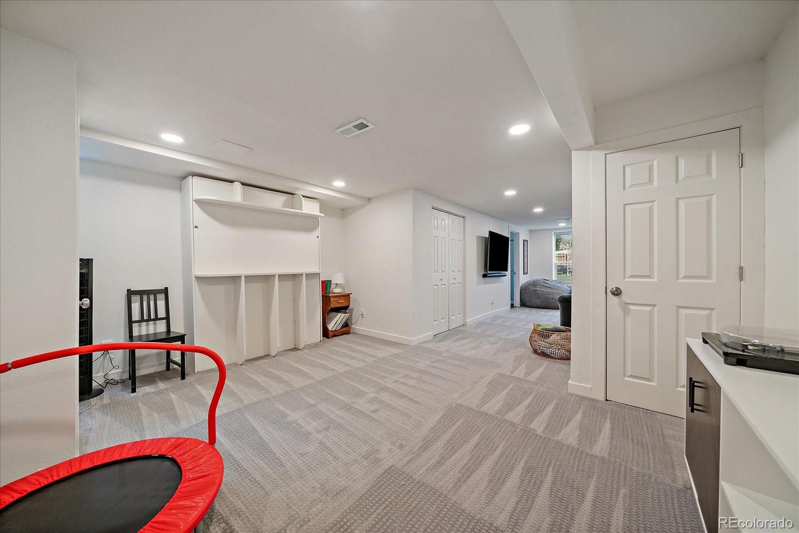 MLS Image #12 for 260 s osceola street,denver, Colorado