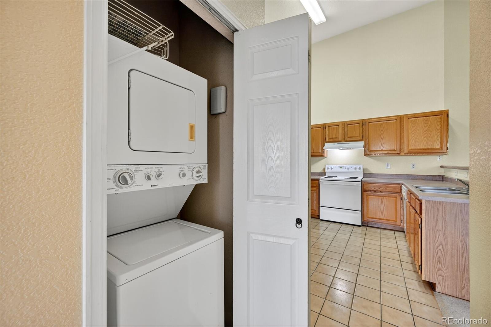MLS Image #3 for 12208 w dorado place,littleton, Colorado