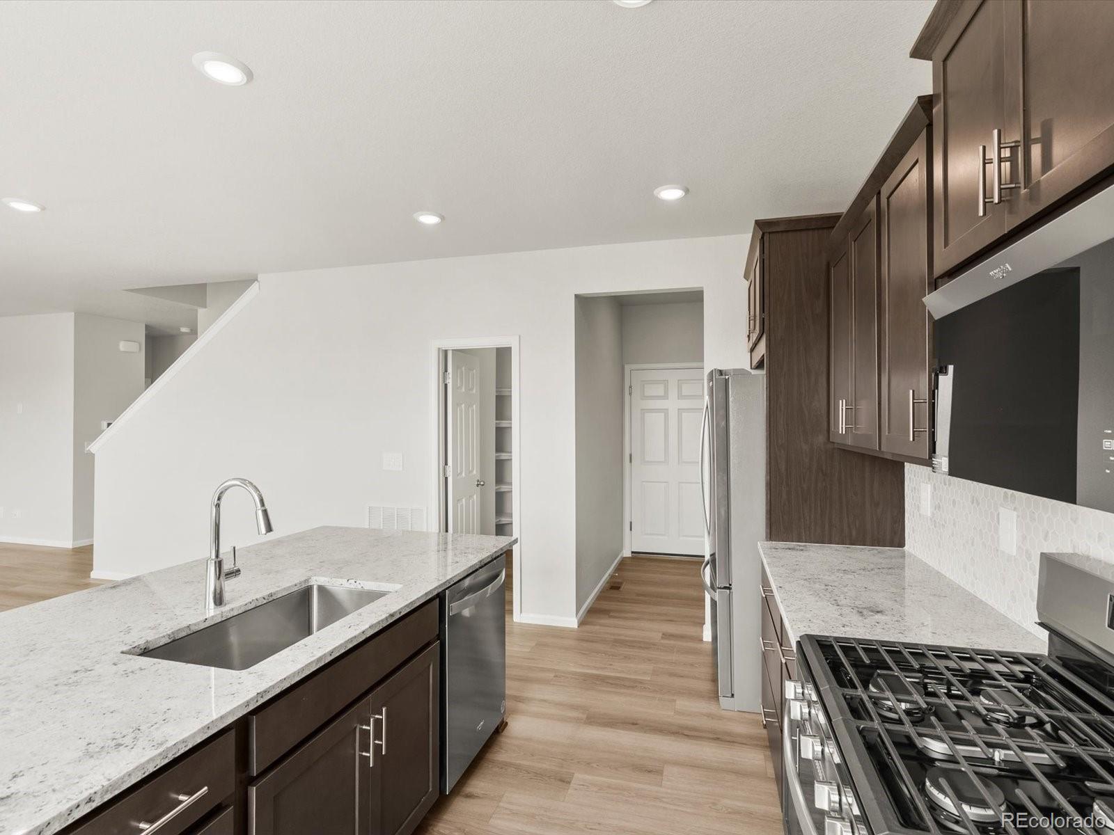 MLS Image #10 for 17458 e 90th place,commerce city, Colorado