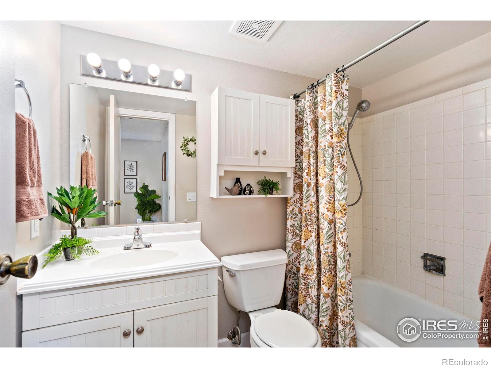 MLS Image #16 for 1705  heatheridge road,fort collins, Colorado