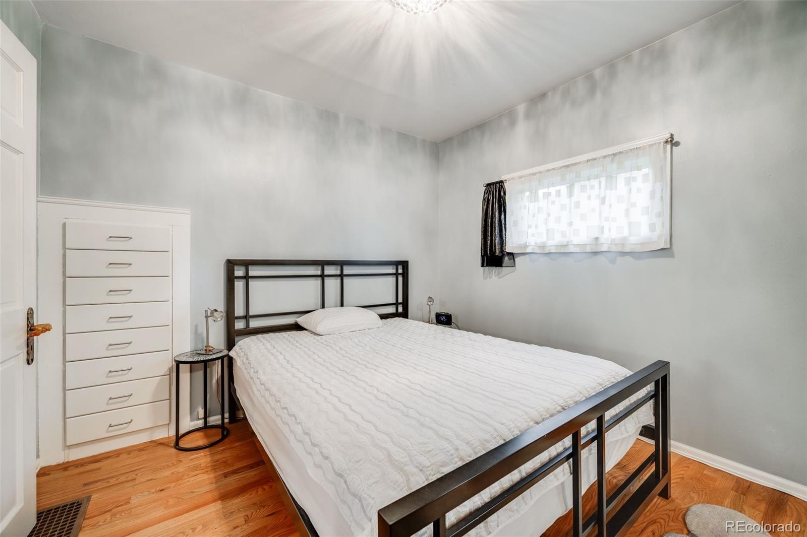 MLS Image #13 for 2011 s franklin street,denver, Colorado