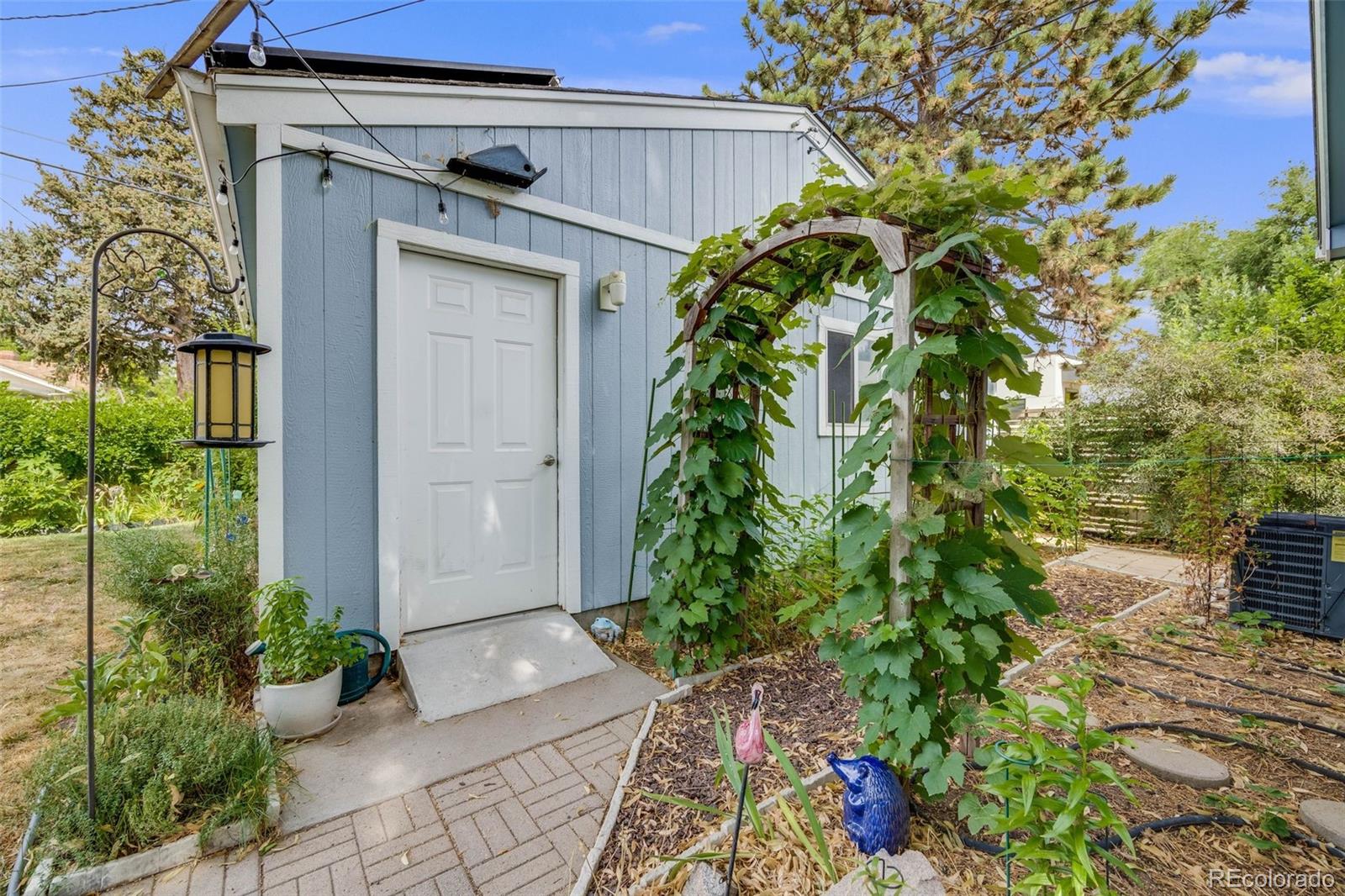 MLS Image #22 for 2011 s franklin street,denver, Colorado