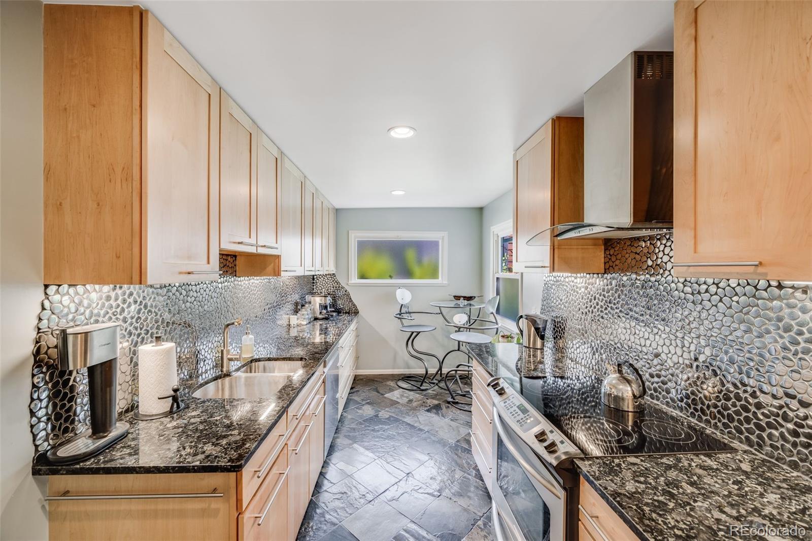 MLS Image #5 for 2011 s franklin street,denver, Colorado