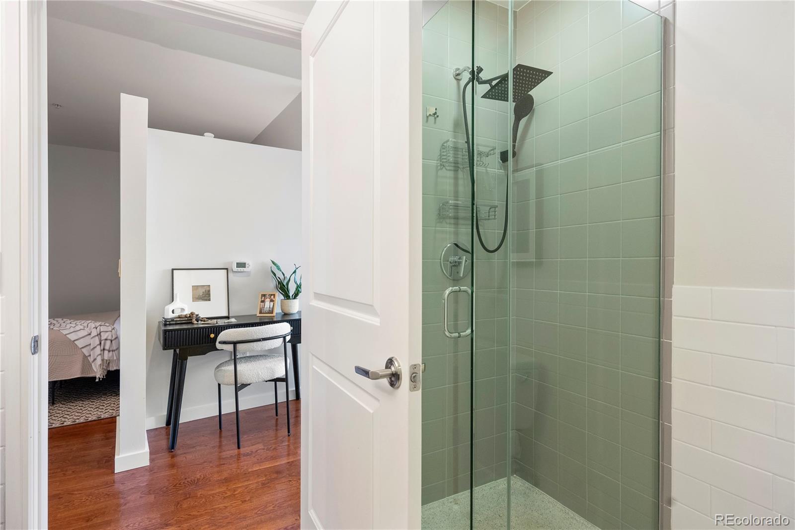 MLS Image #15 for 2958  syracuse street,denver, Colorado