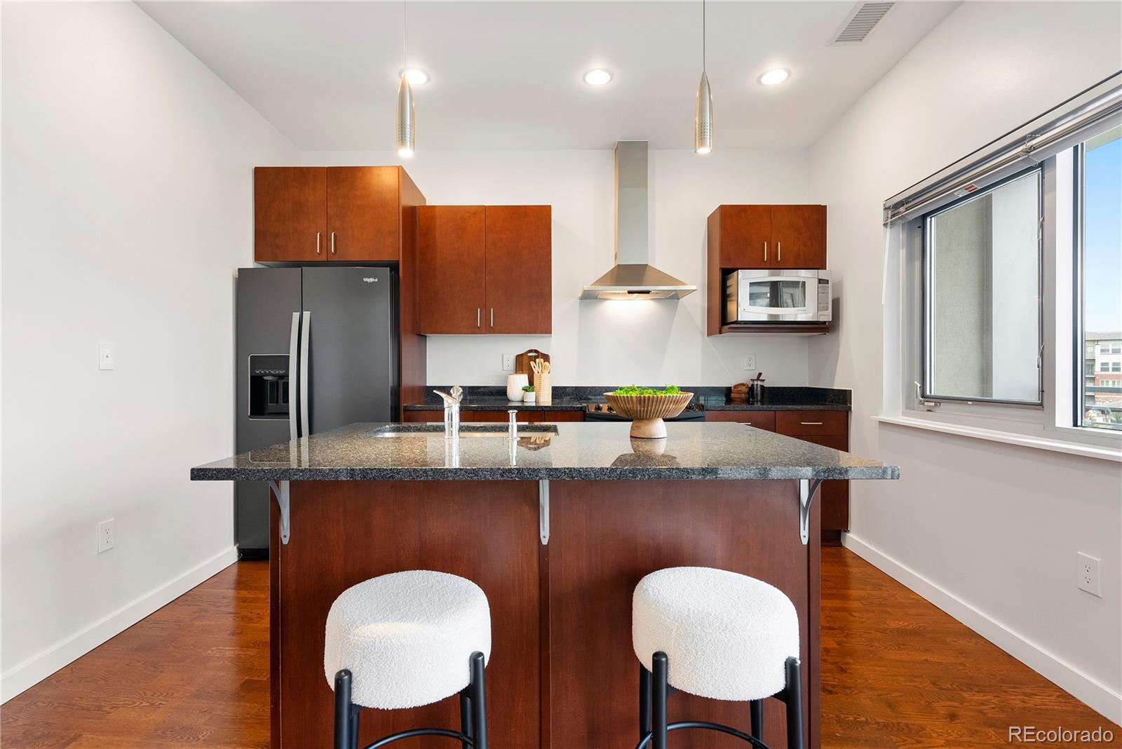 MLS Image #4 for 2958  syracuse street,denver, Colorado