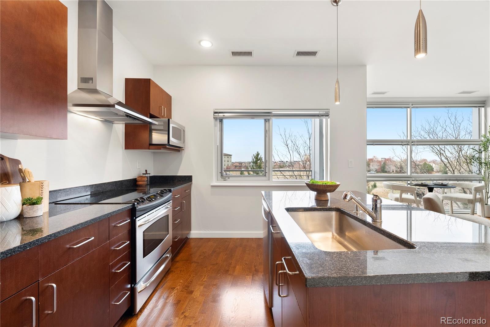 MLS Image #7 for 2958  syracuse street,denver, Colorado