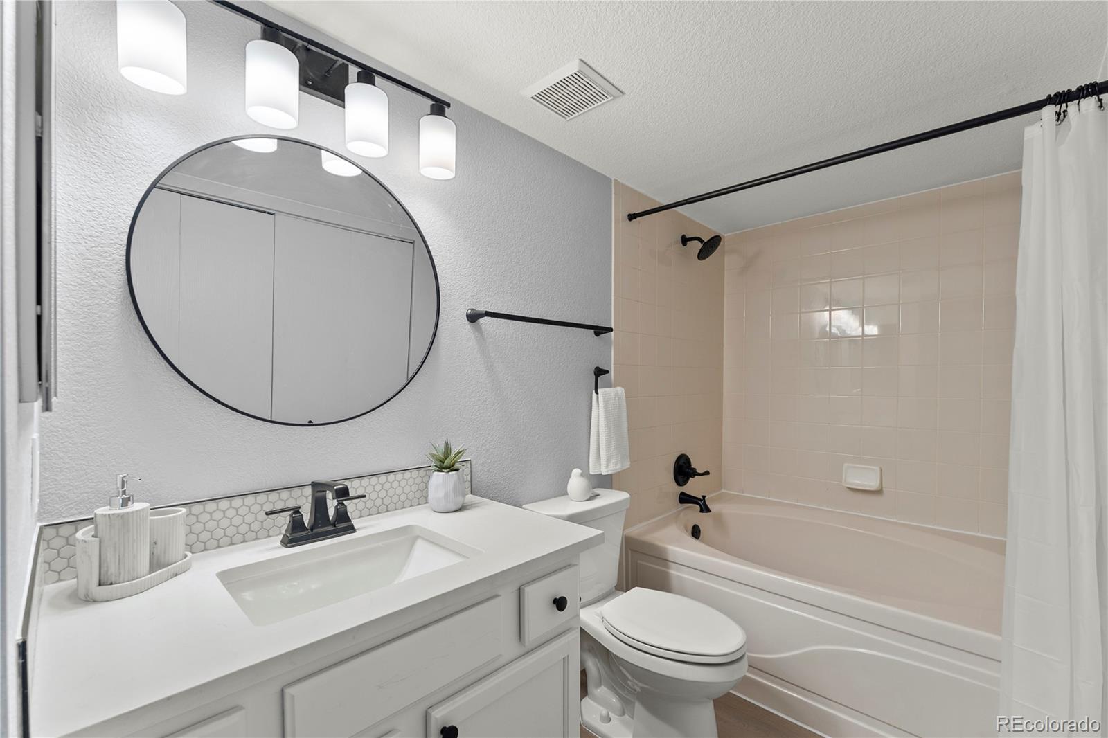 MLS Image #16 for 10293 e peakview avenue,englewood, Colorado