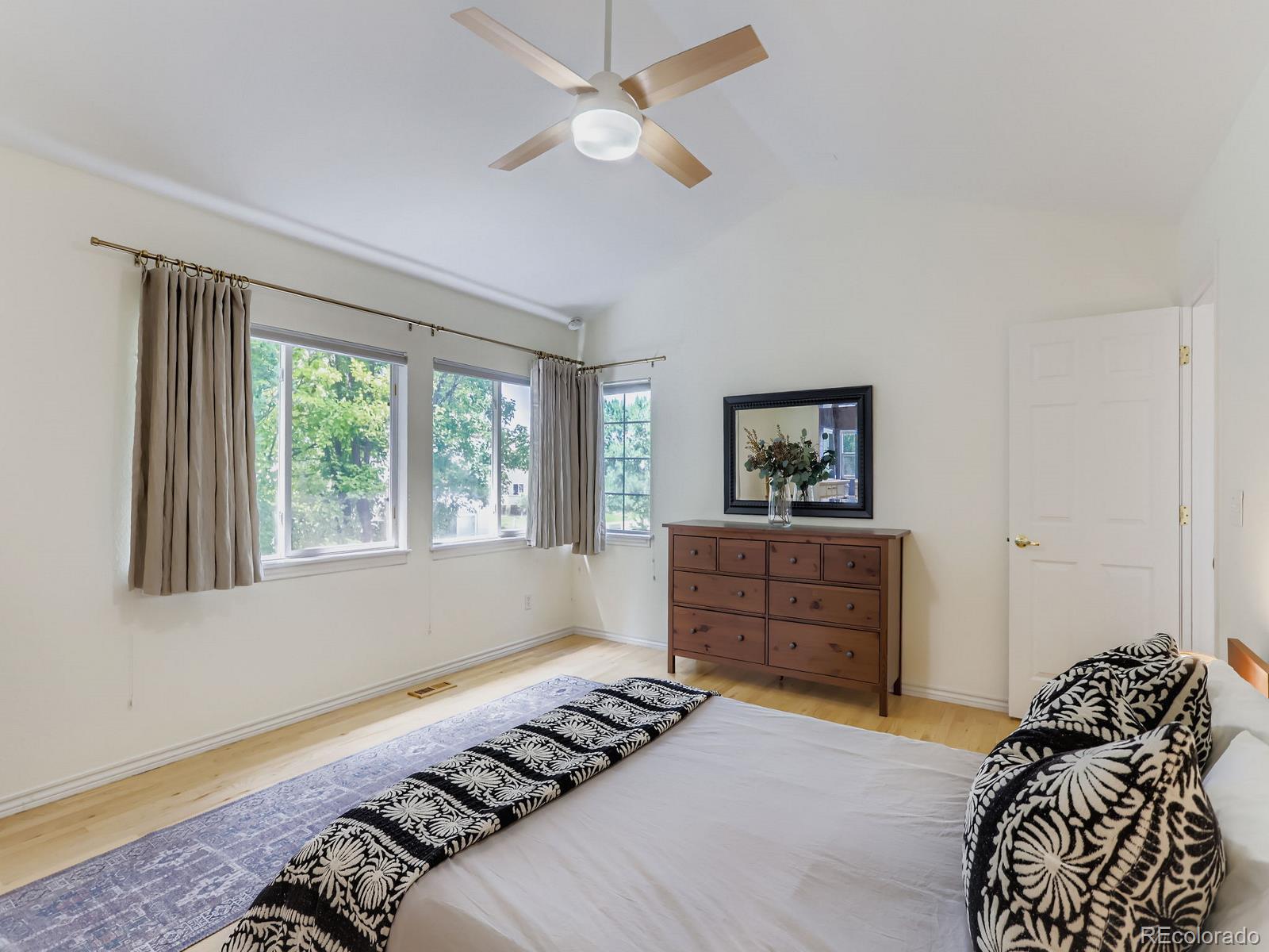 MLS Image #17 for 4033  hawthorne circle,longmont, Colorado