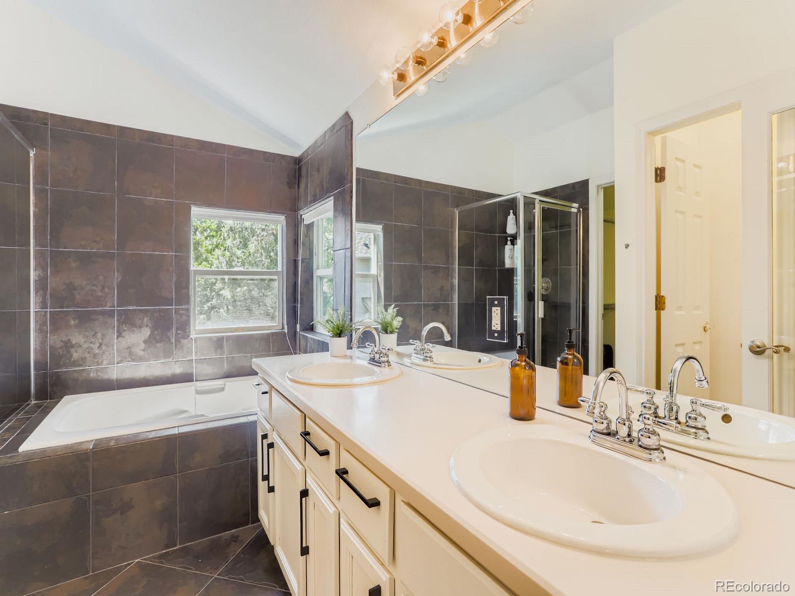 MLS Image #18 for 4033  hawthorne circle,longmont, Colorado