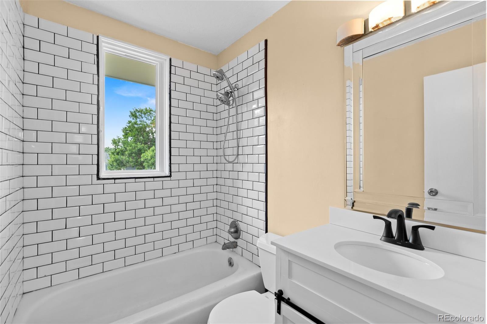 MLS Image #15 for 600  bronco road,denver, Colorado