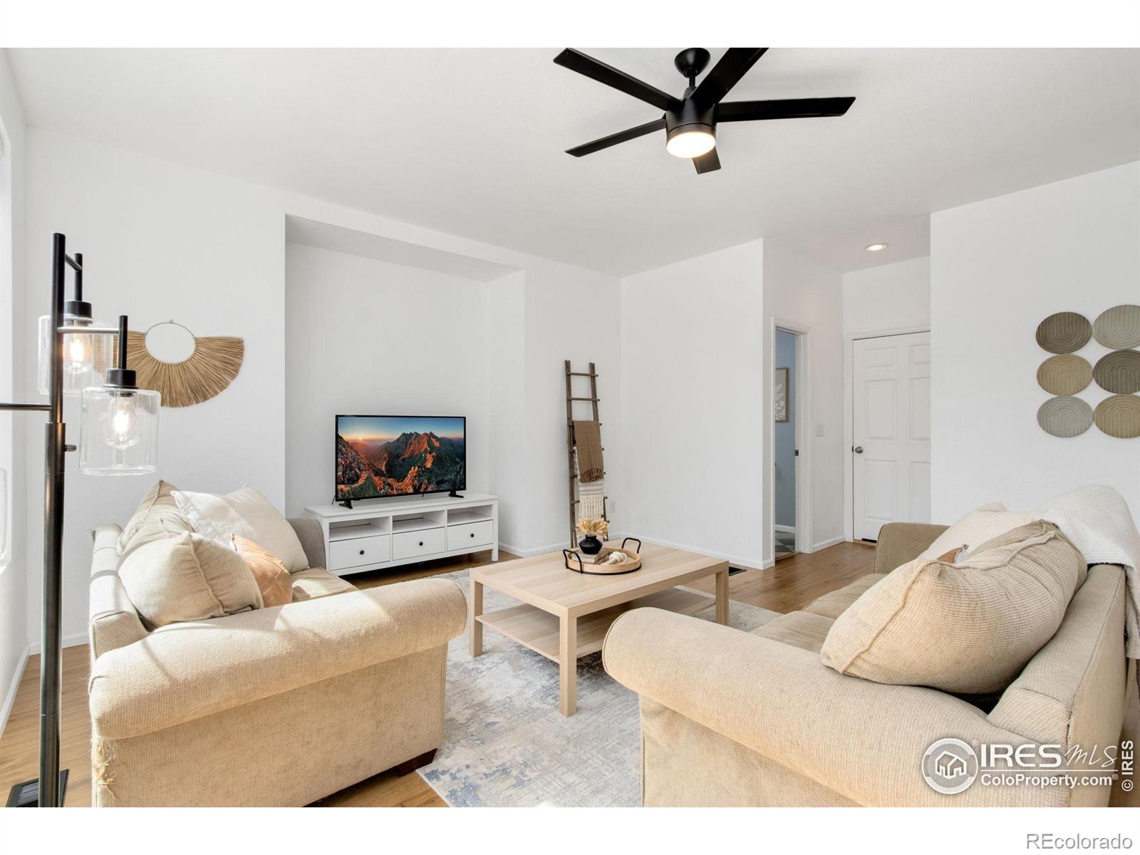MLS Image #11 for 3761  arrowwood lane,johnstown, Colorado
