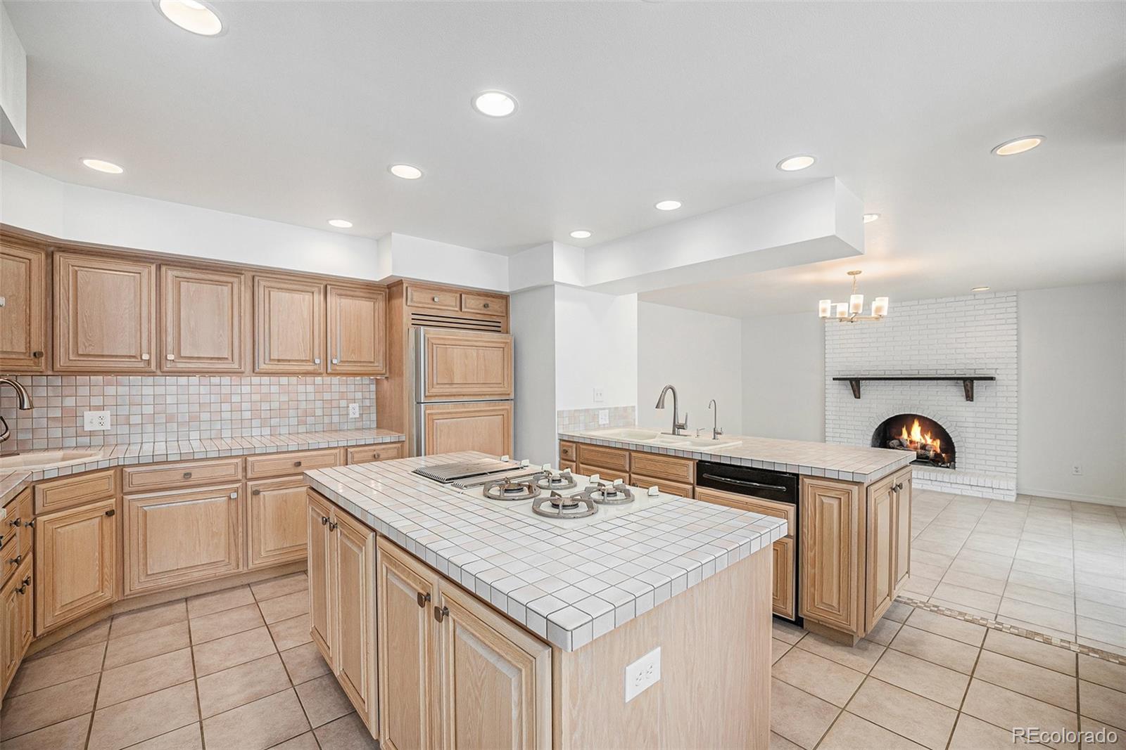 MLS Image #10 for 11802 w 77th drive,arvada, Colorado