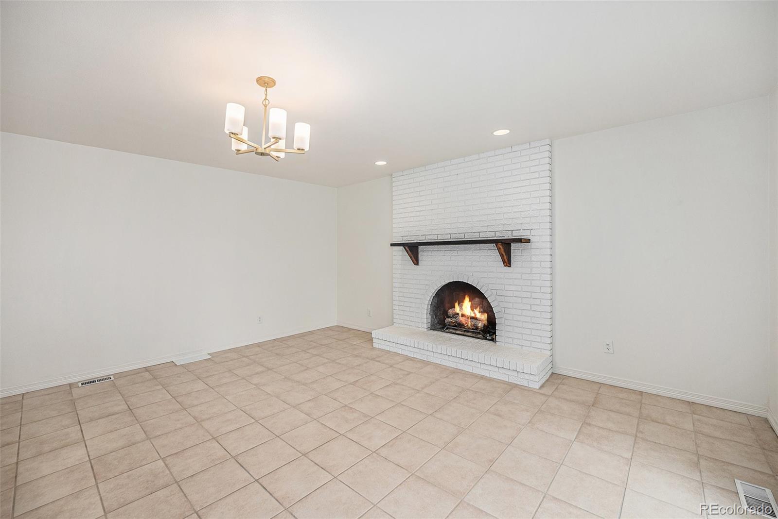MLS Image #11 for 11802 w 77th drive,arvada, Colorado