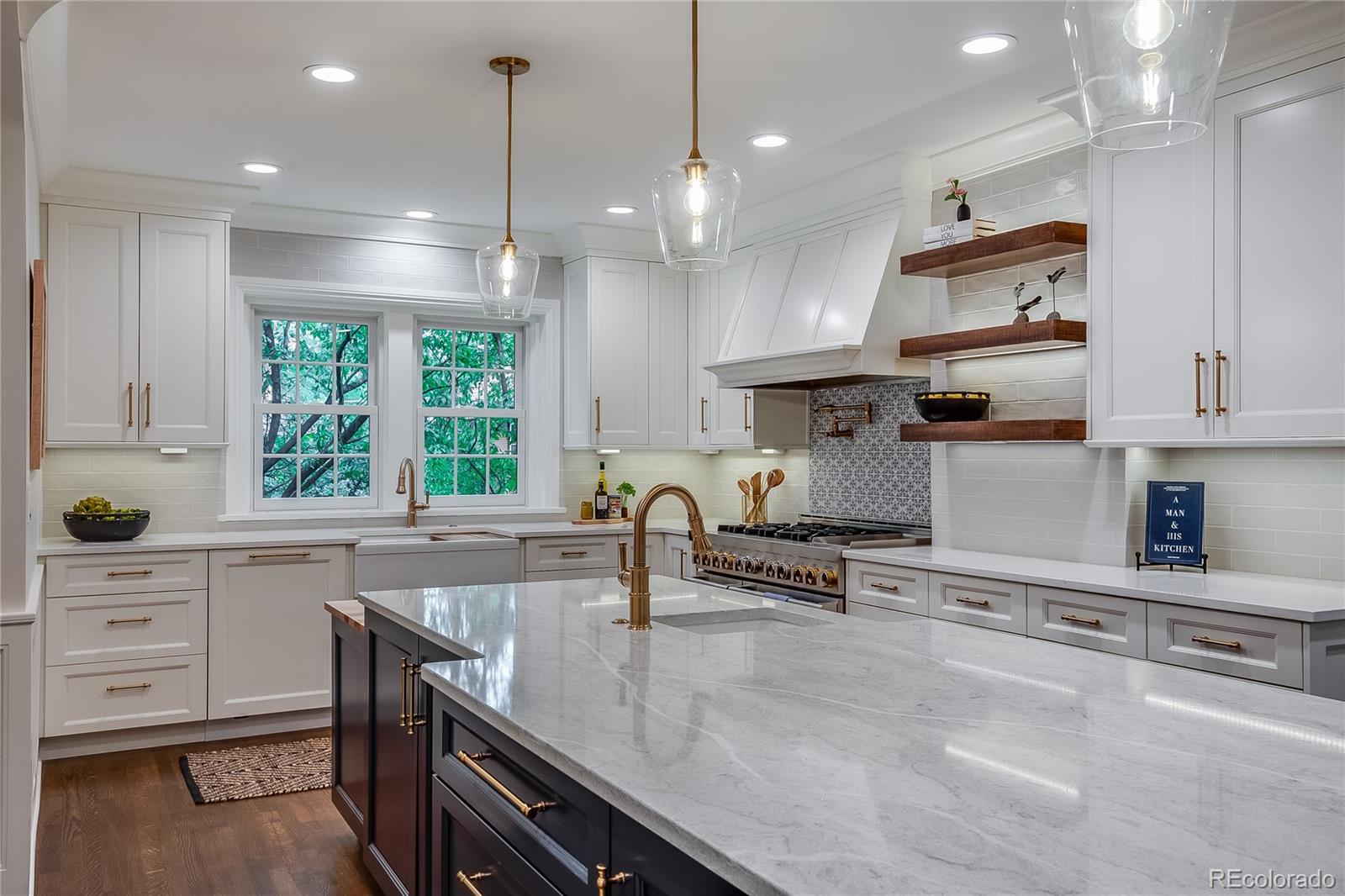 MLS Image #13 for 1770  hudson street,denver, Colorado