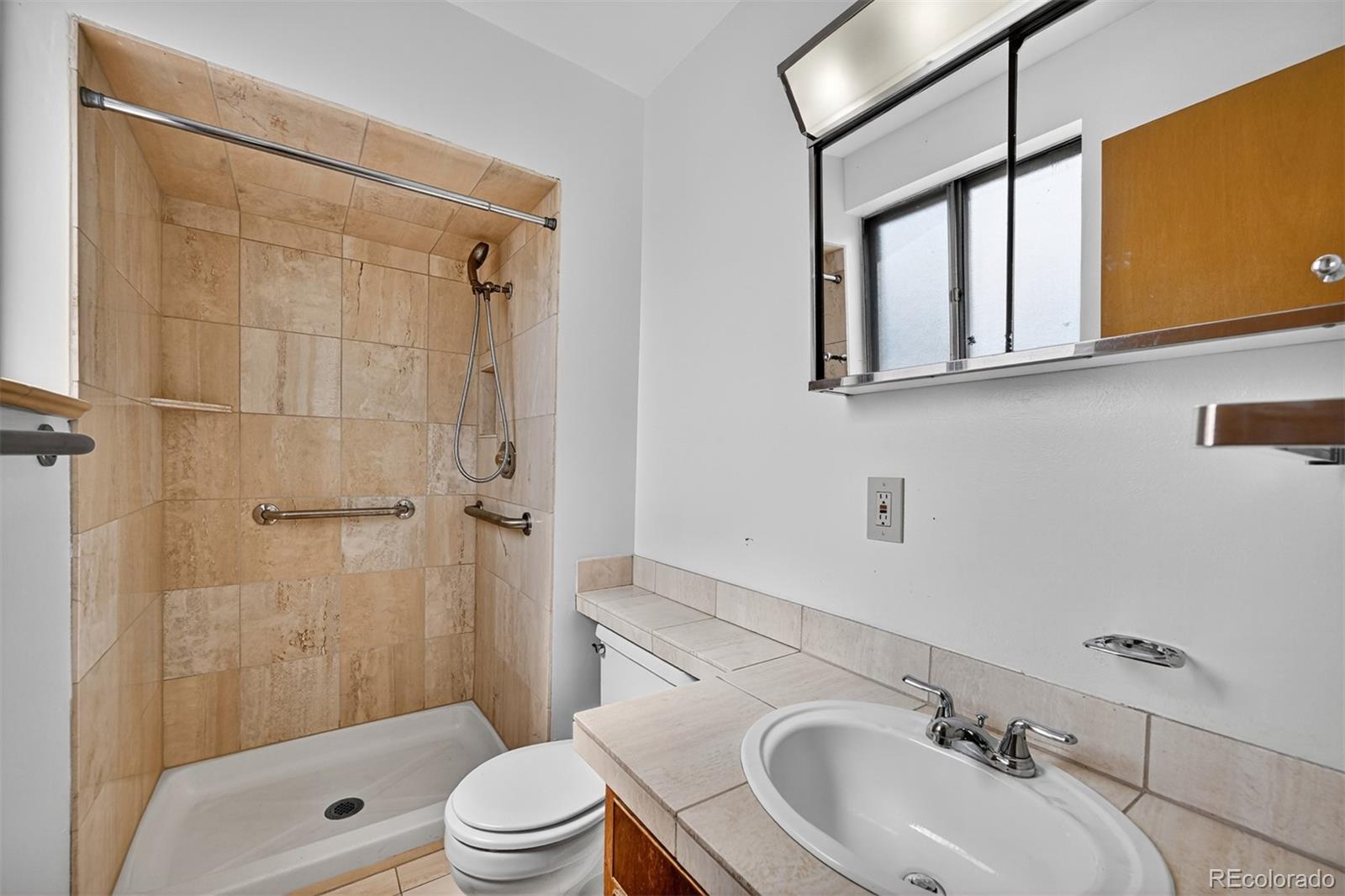 MLS Image #11 for 2806 s joslin court,denver, Colorado