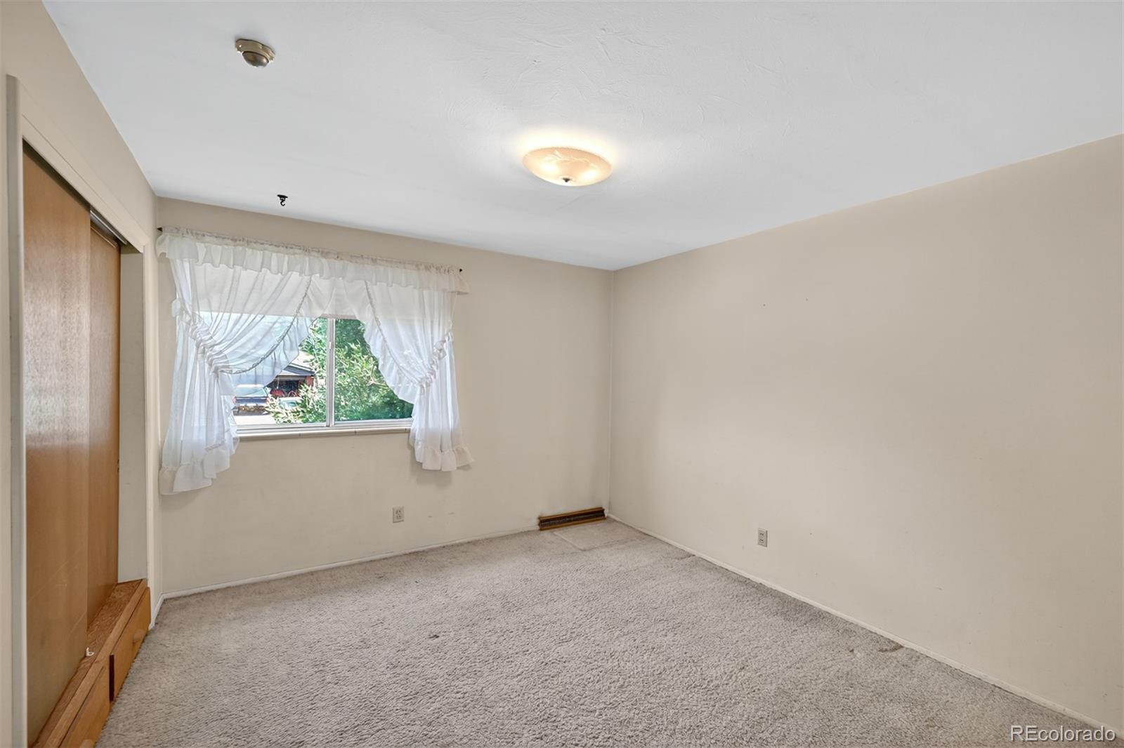 MLS Image #14 for 2806 s joslin court,denver, Colorado