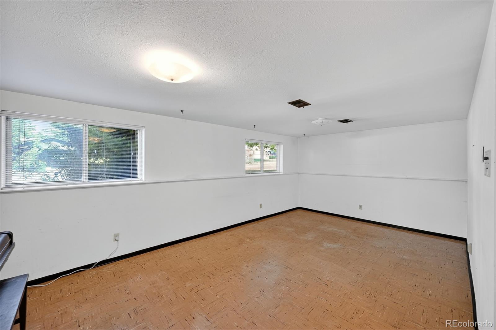 MLS Image #17 for 2806 s joslin court,denver, Colorado