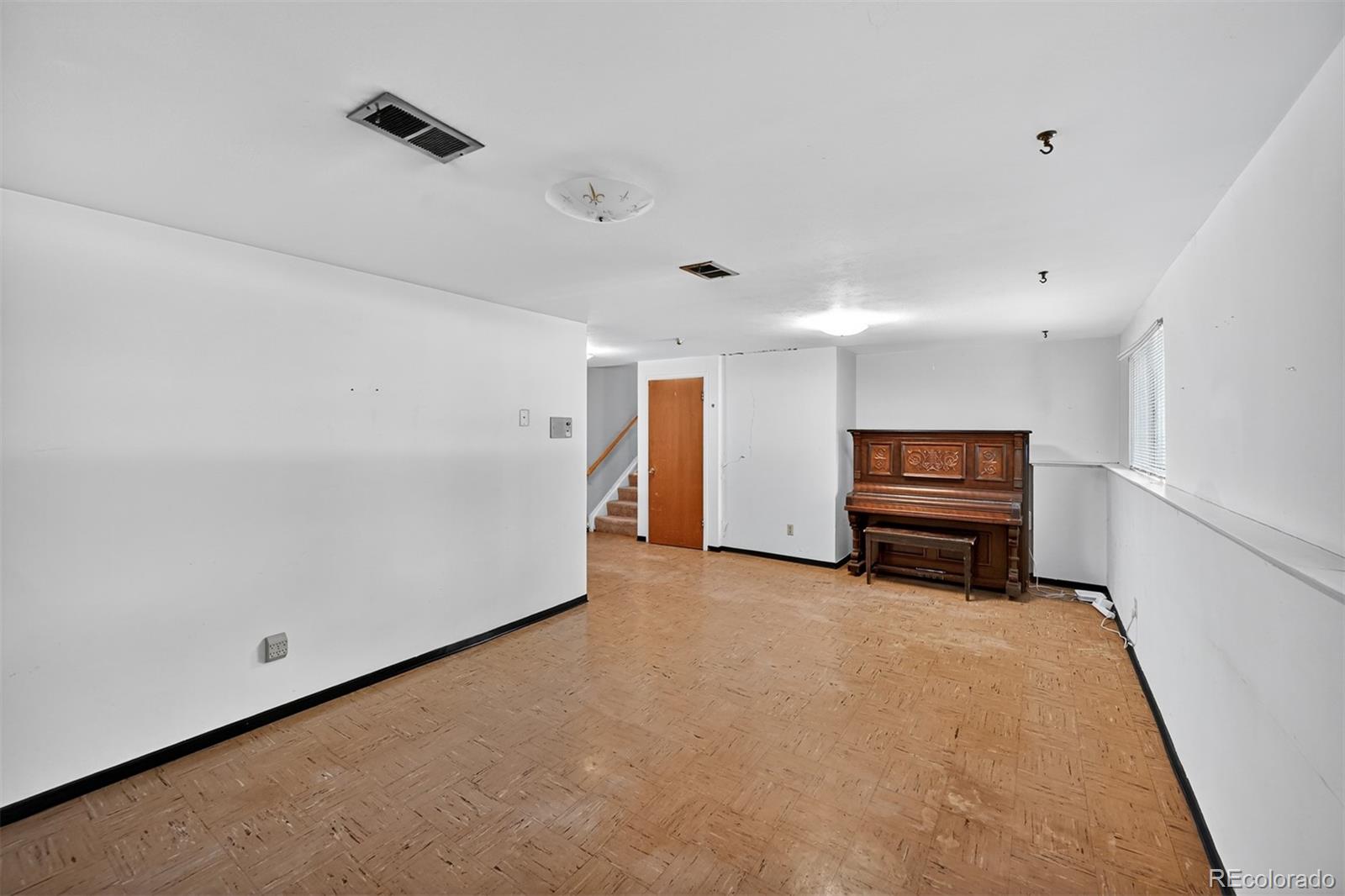 MLS Image #18 for 2806 s joslin court,denver, Colorado