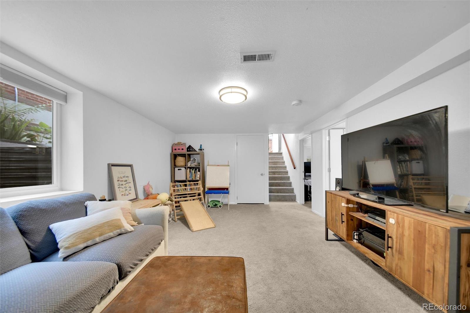 MLS Image #18 for 407 n washington street,denver, Colorado