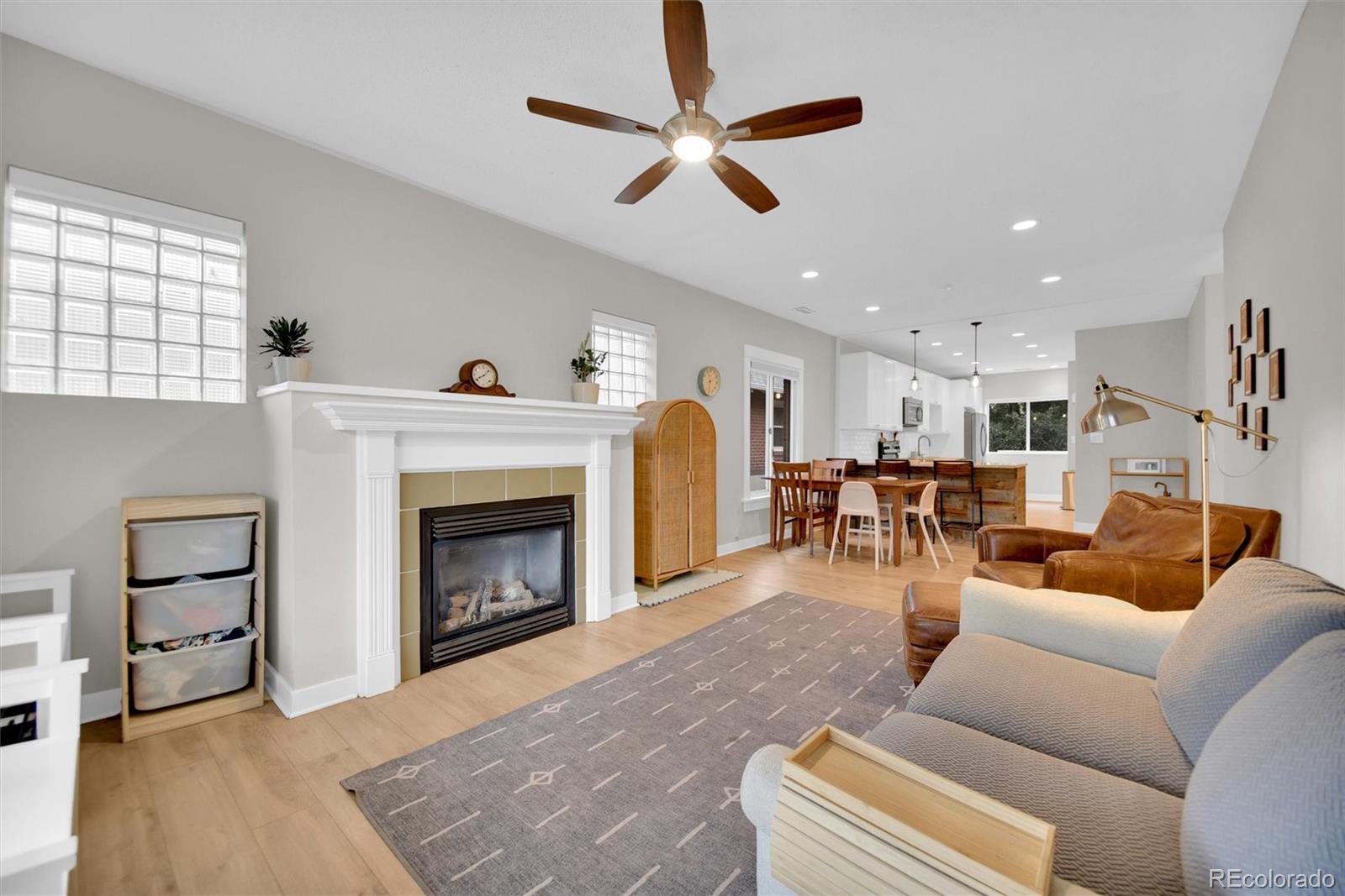 MLS Image #5 for 407 n washington street,denver, Colorado