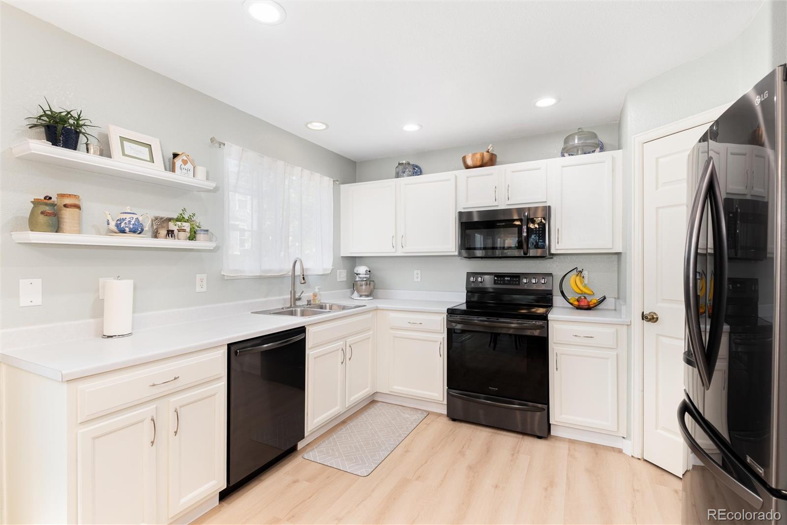 MLS Image #10 for 8147 s norfolk street,englewood, Colorado