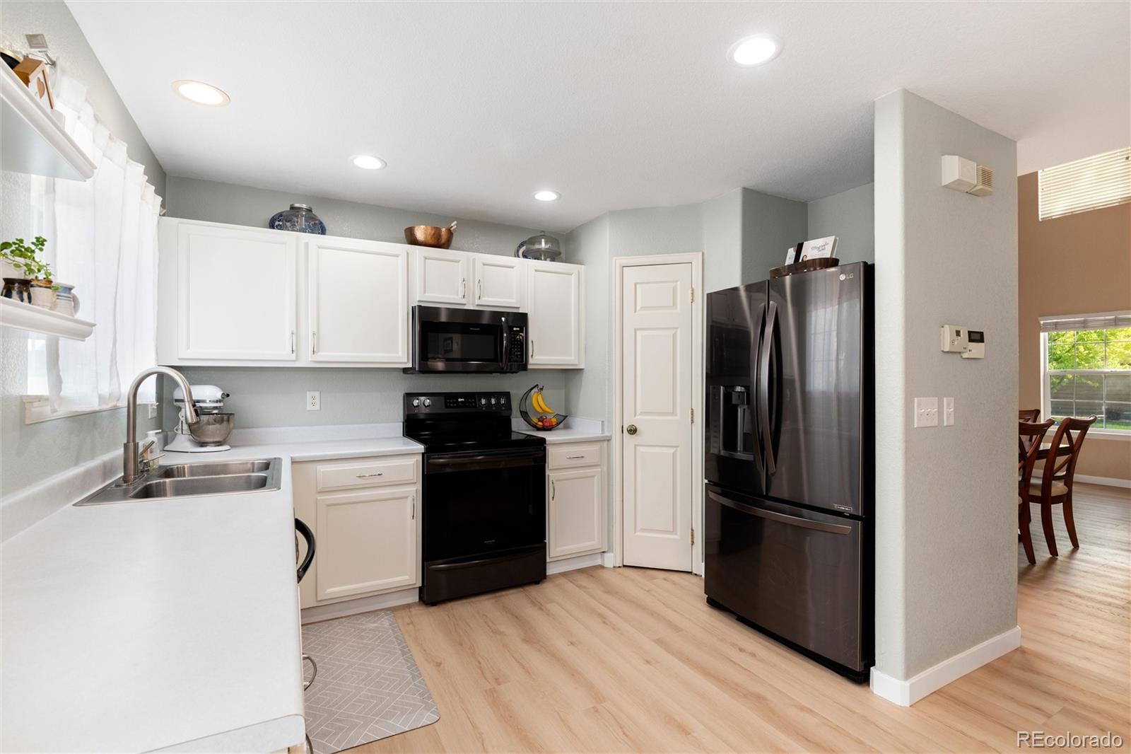 MLS Image #7 for 8147 s norfolk street,englewood, Colorado