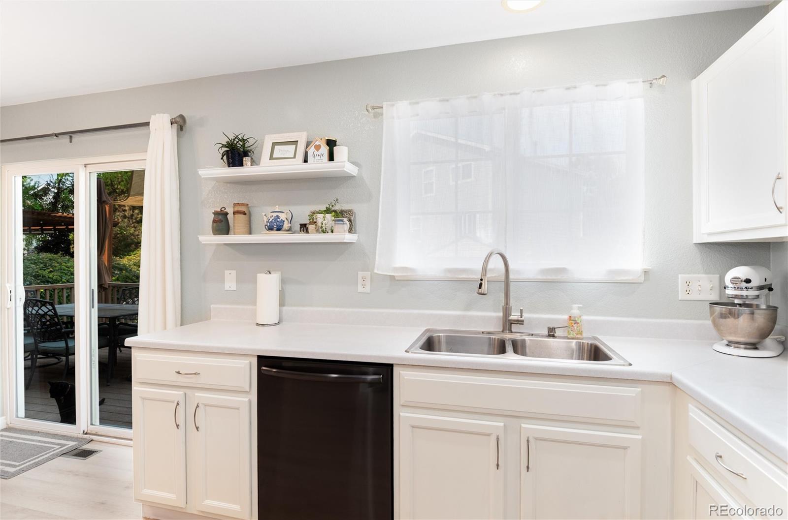 MLS Image #8 for 8147 s norfolk street,englewood, Colorado