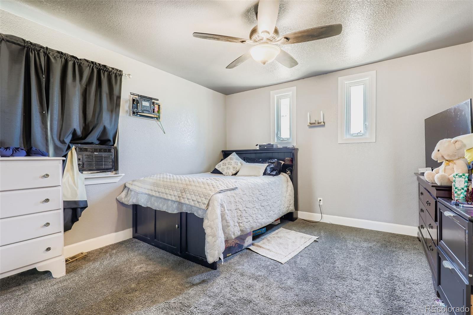 MLS Image #12 for 6801  bowen court,commerce city, Colorado