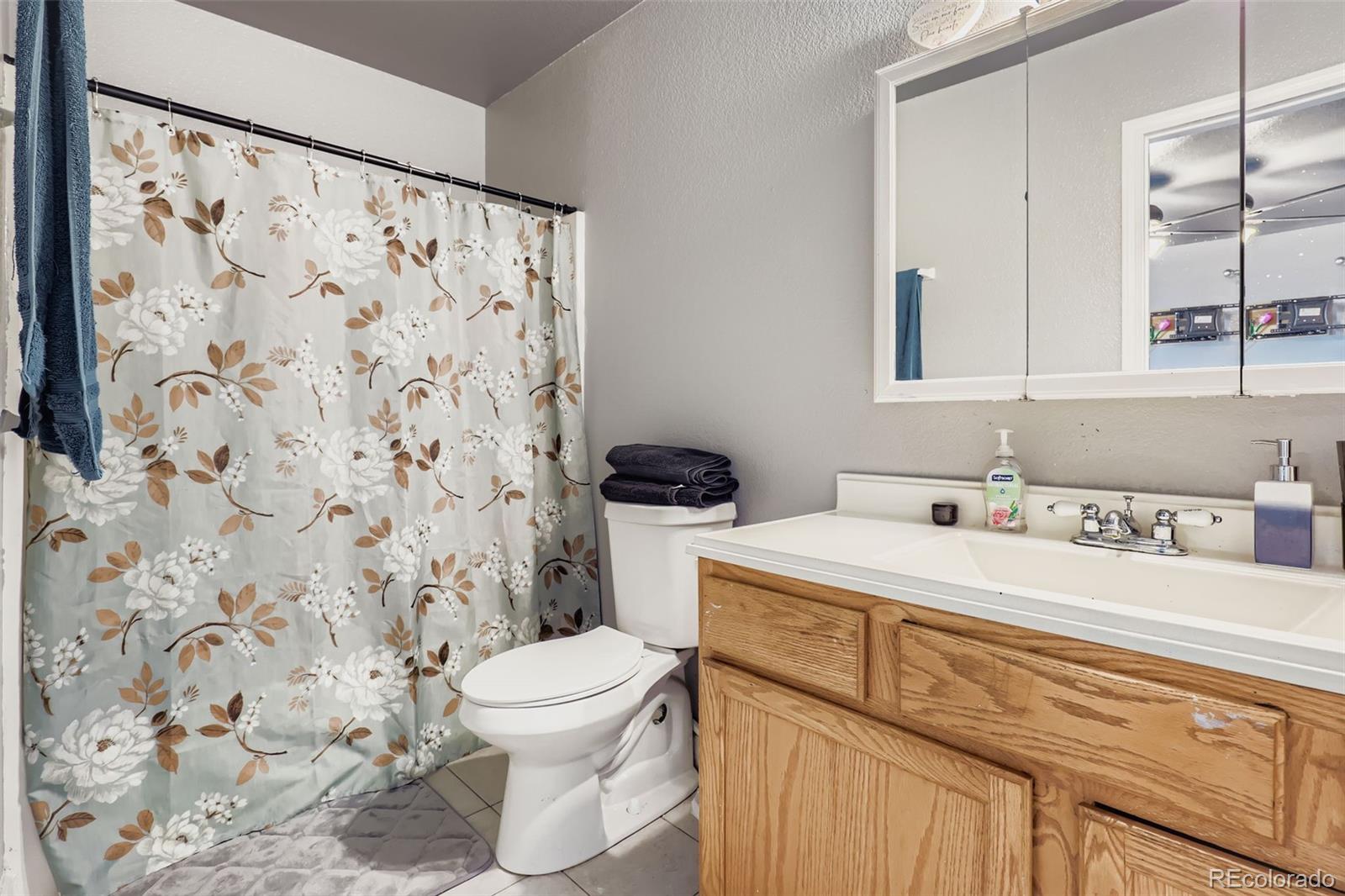 MLS Image #15 for 6801  bowen court,commerce city, Colorado